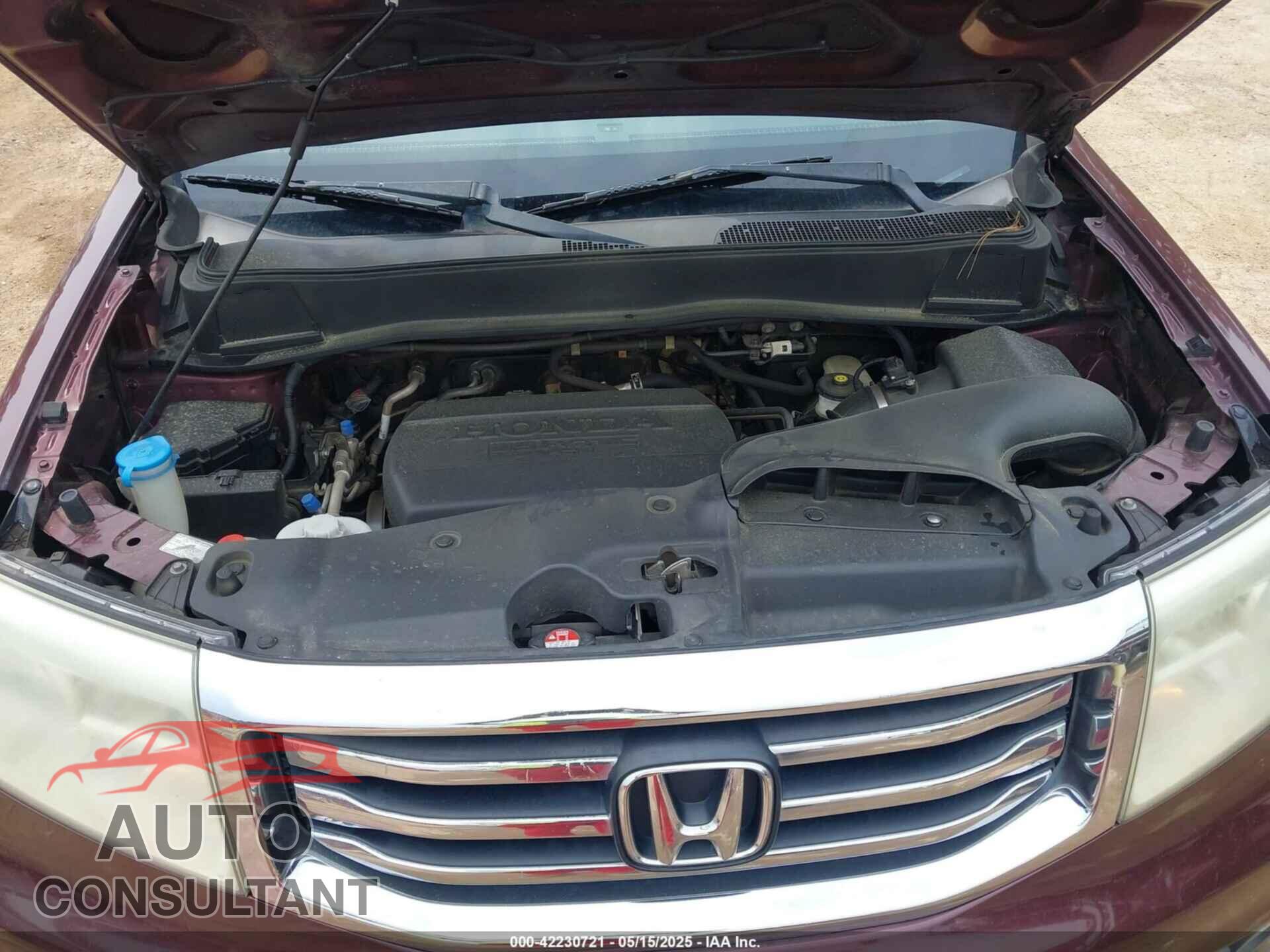 HONDA PILOT 2013 - 5FNYF3H48DB039596