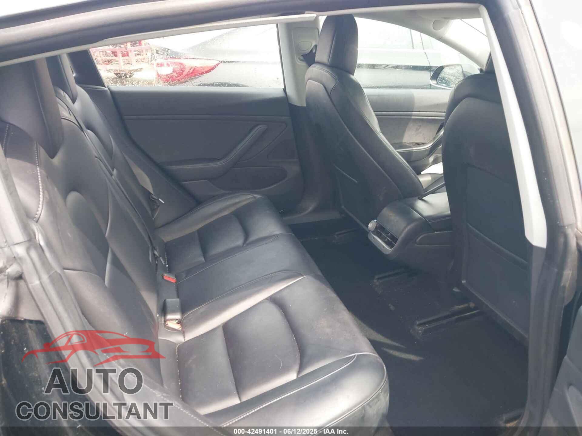 TESLA MODEL 3 2018 - 5YJ3E1EB7JF178523