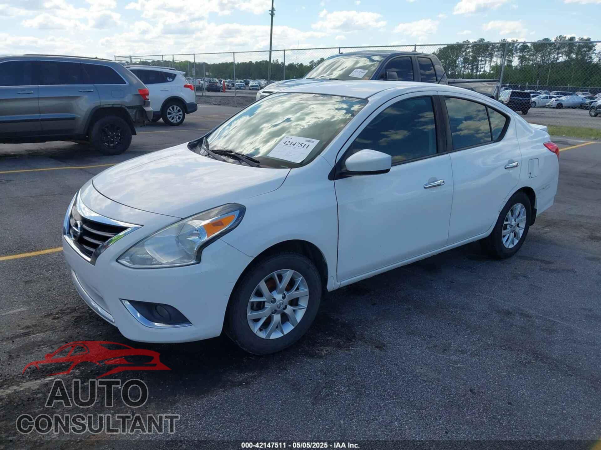 NISSAN VERSA 2017 - 3N1CN7AP3HL834509