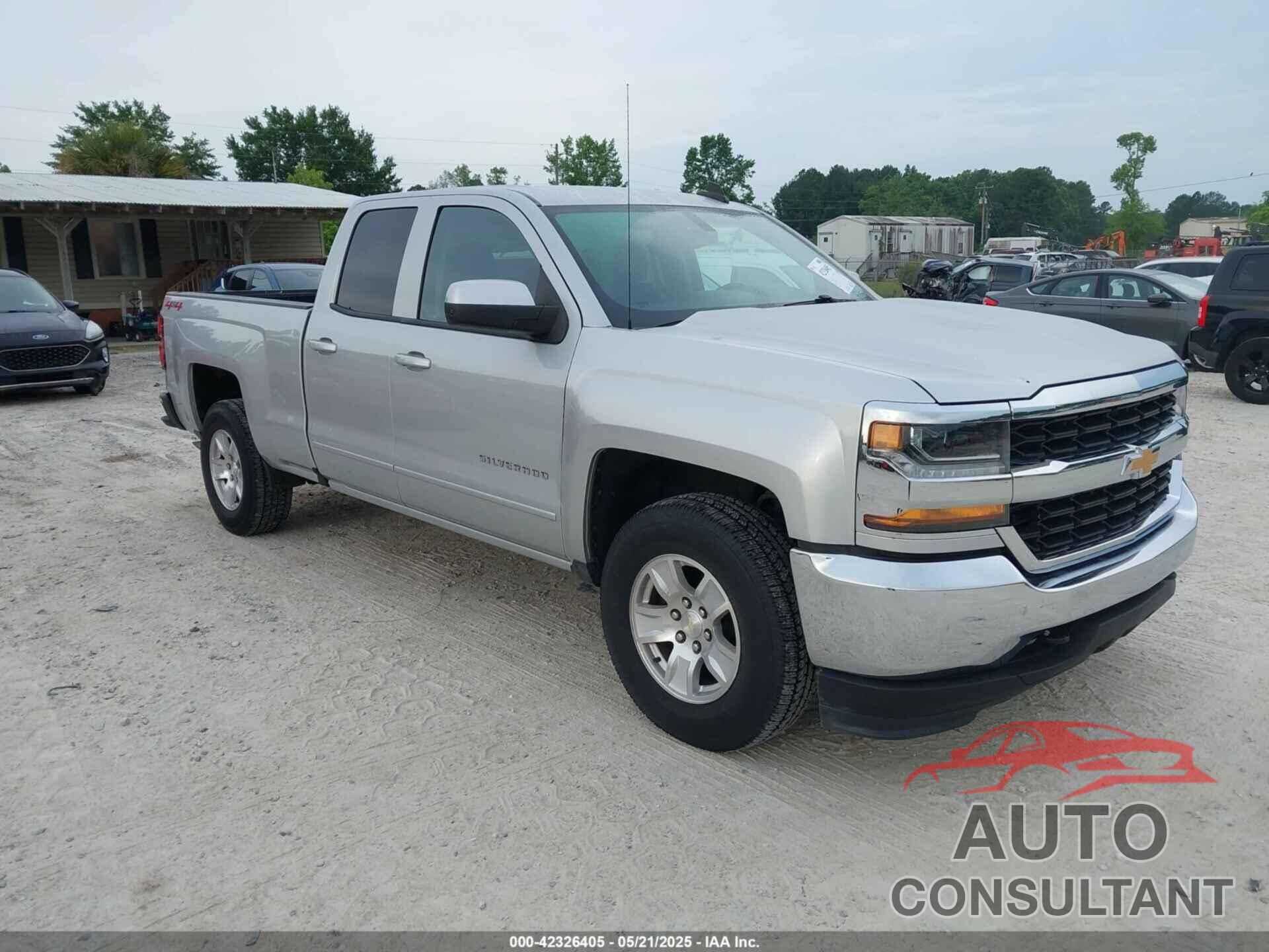 CHEVROLET SILVERADO 1500 2018 - 1GCVKREC1JZ134780