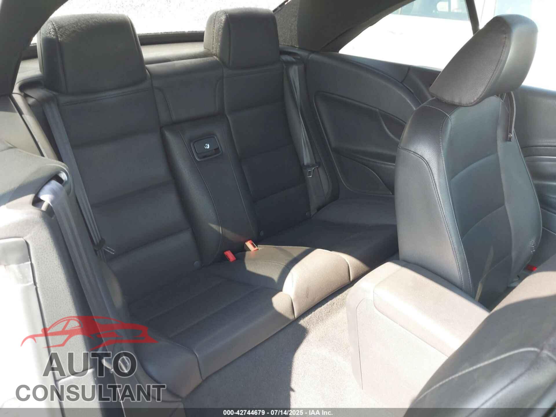 VOLKSWAGEN EOS 2010 - WVWBA7AH7AV018681