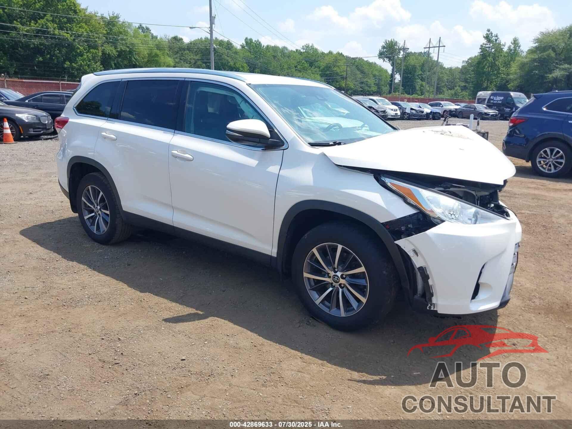 TOYOTA HIGHLANDER 2019 - 5TDJZRFH6KS594895