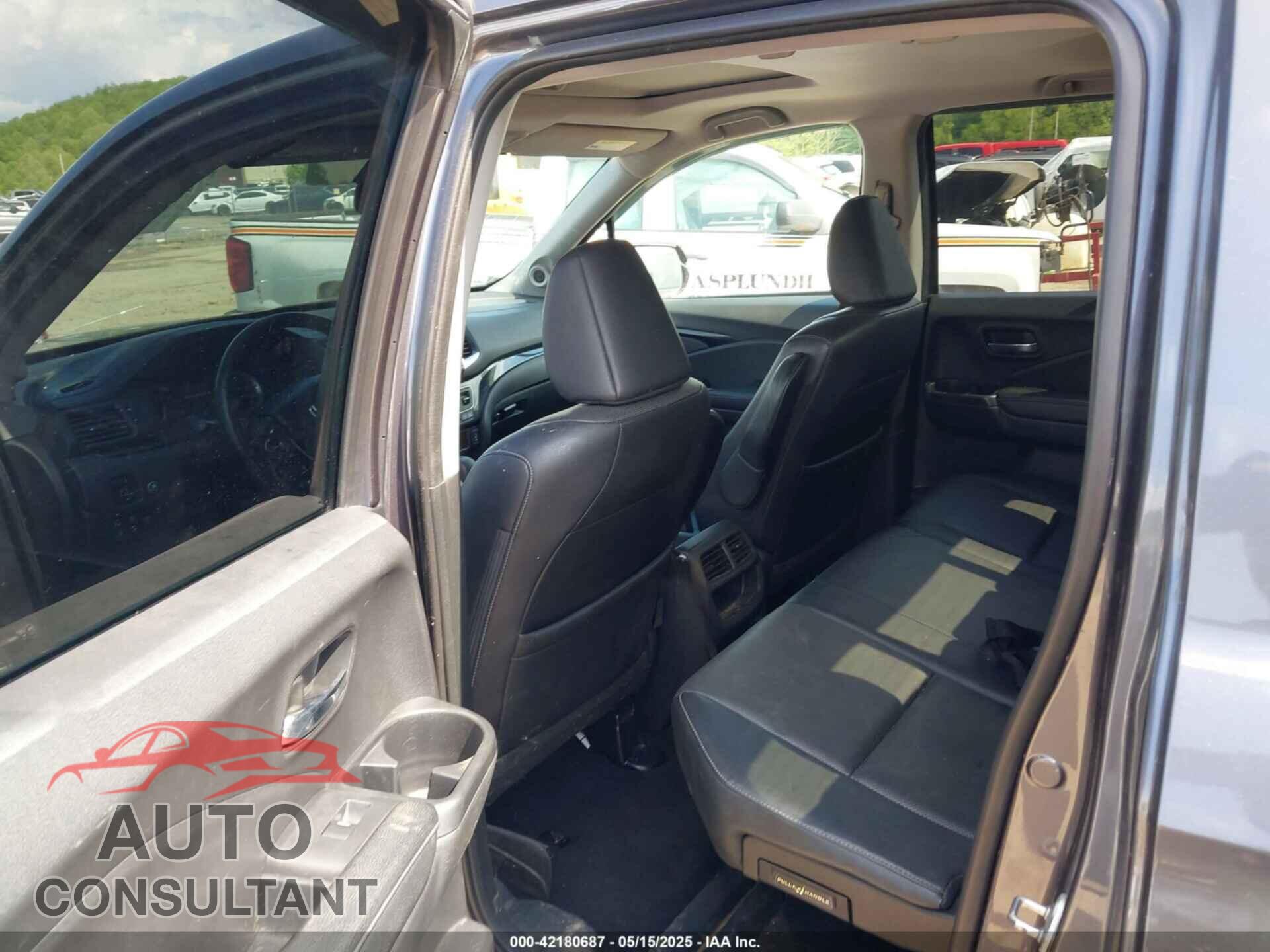 HONDA RIDGELINE 2018 - 5FPYK3F74JB004162