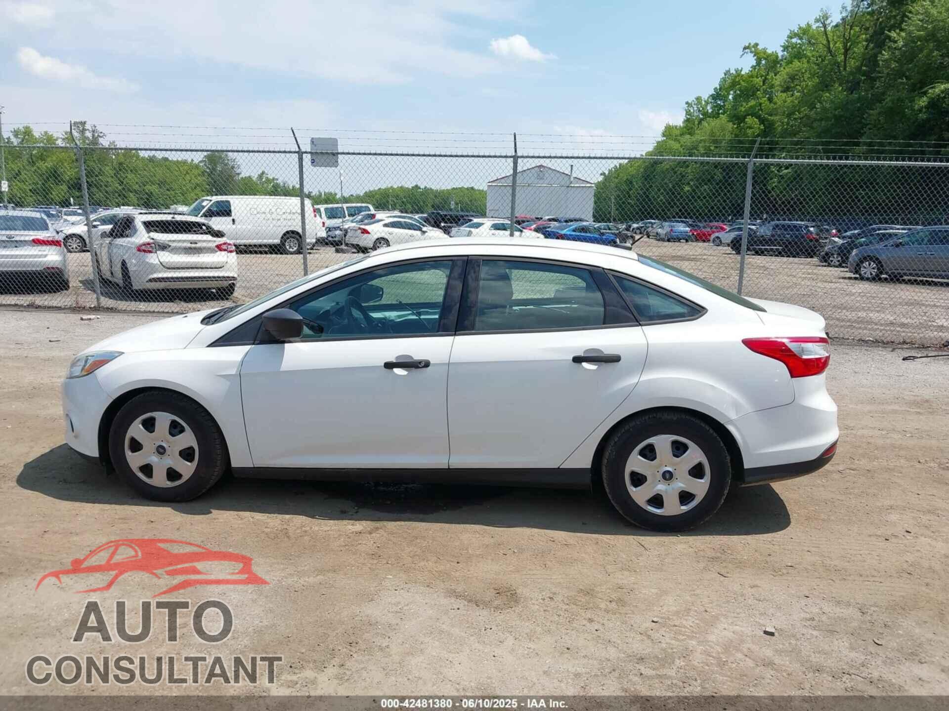 FORD FOCUS 2012 - 1FAHP3E24CL297423