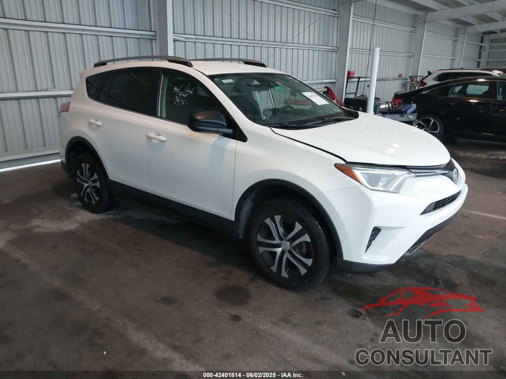 TOYOTA RAV4 2018 - JTMZFREV1JD130846