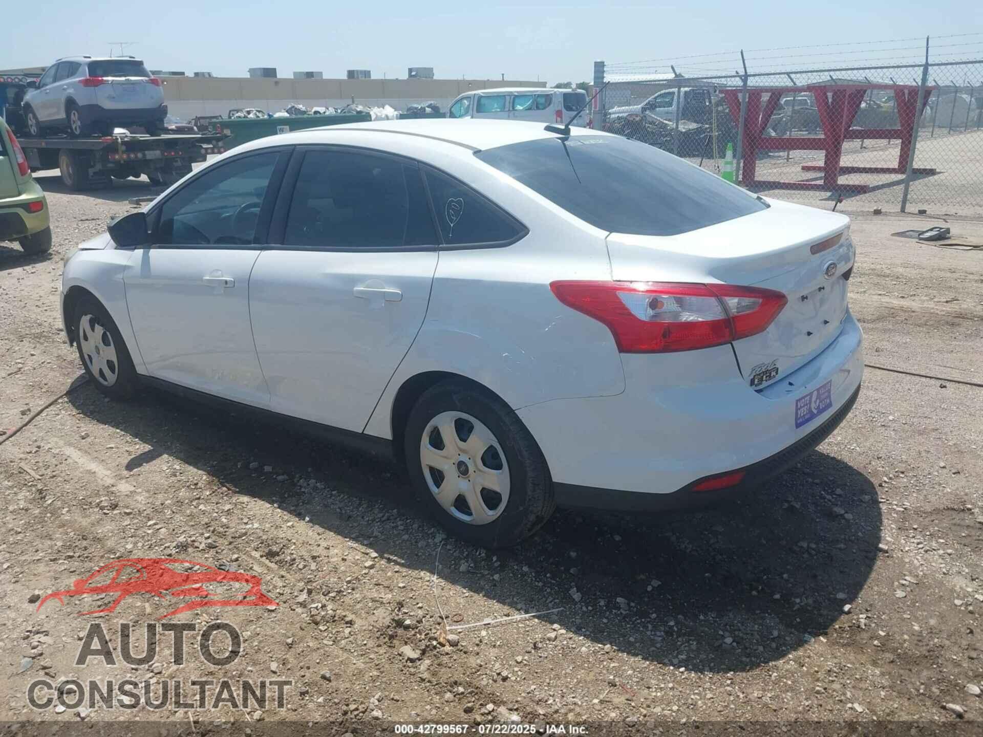 FORD FOCUS 2013 - 1FADP3E27DL177163