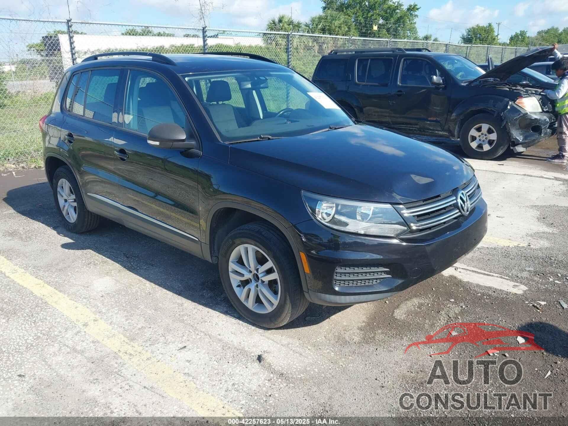VOLKSWAGEN TIGUAN 2016 - WVGAV7AX2GW032915