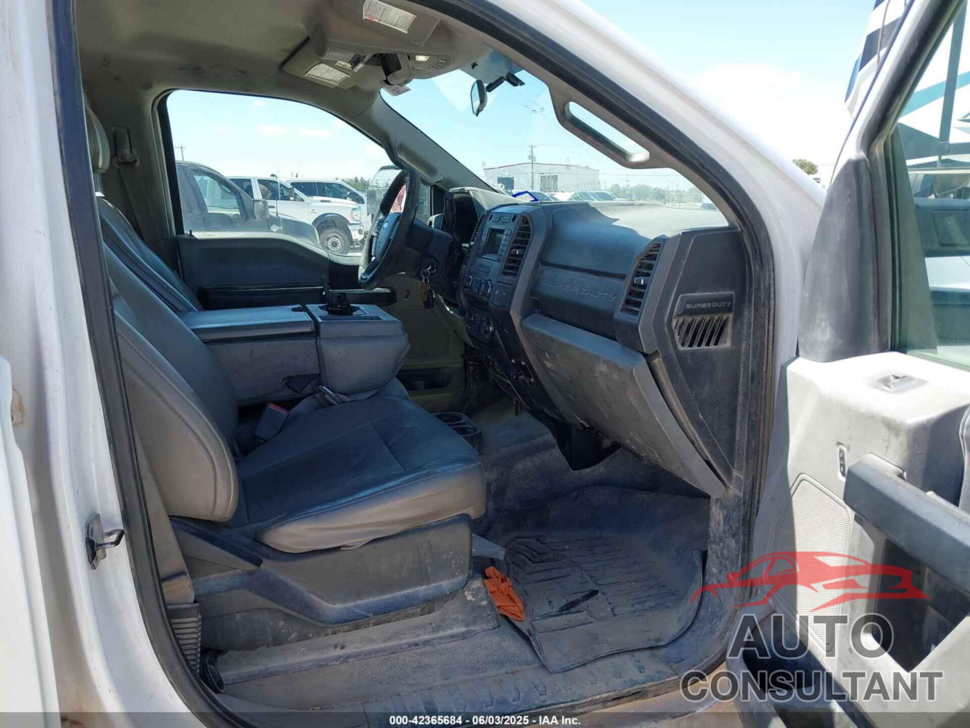 FORD F-350 2017 - 1FT7W3AT0HED60746
