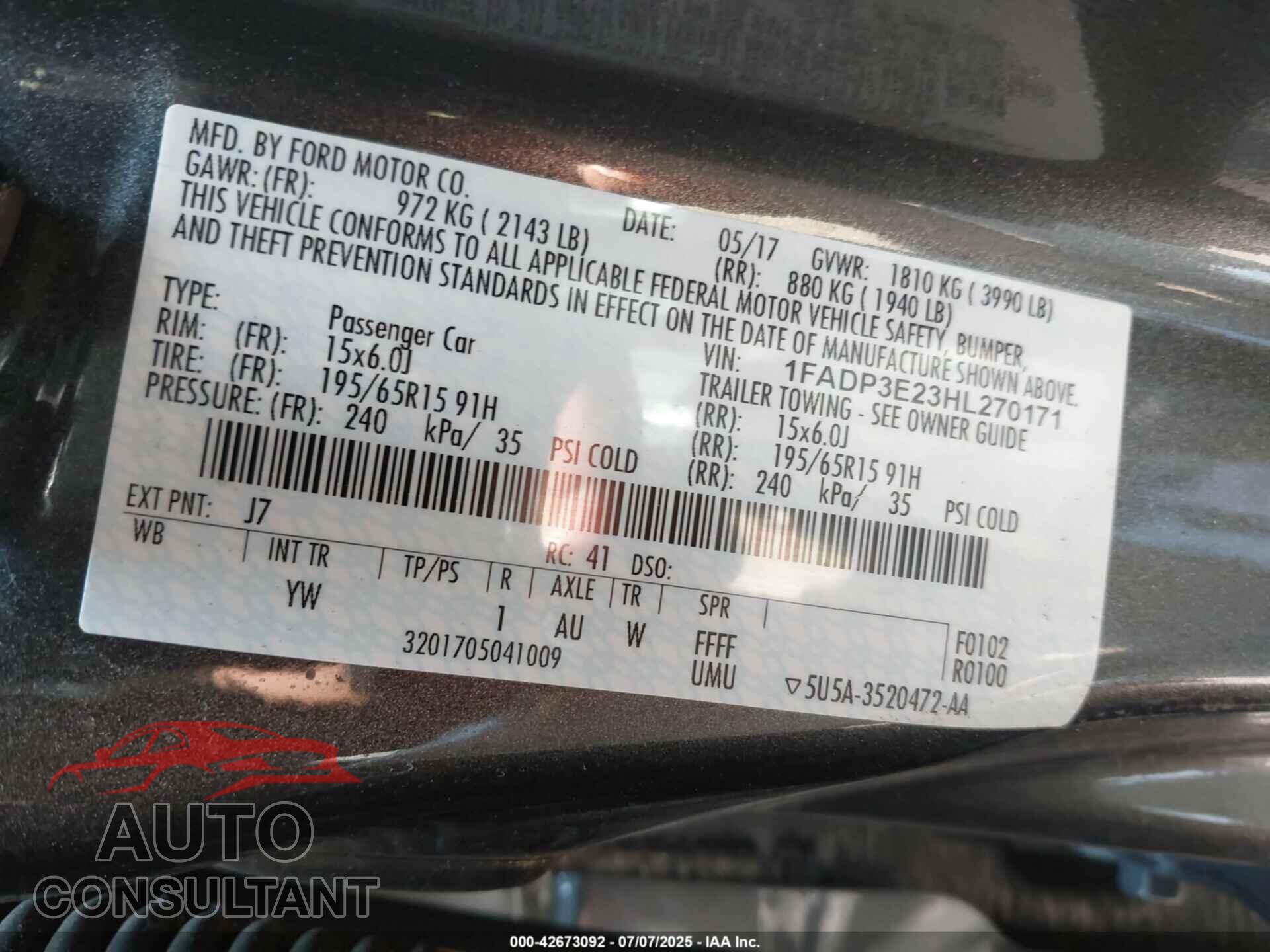 FORD FOCUS 2017 - 1FADP3E23HL270171