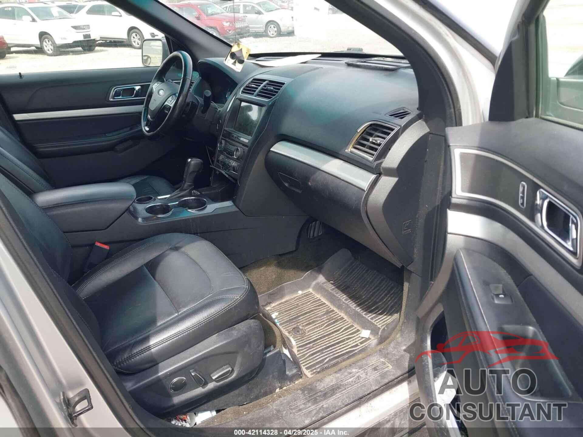 FORD EXPLORER 2017 - 1FM5K7D84HGA46521