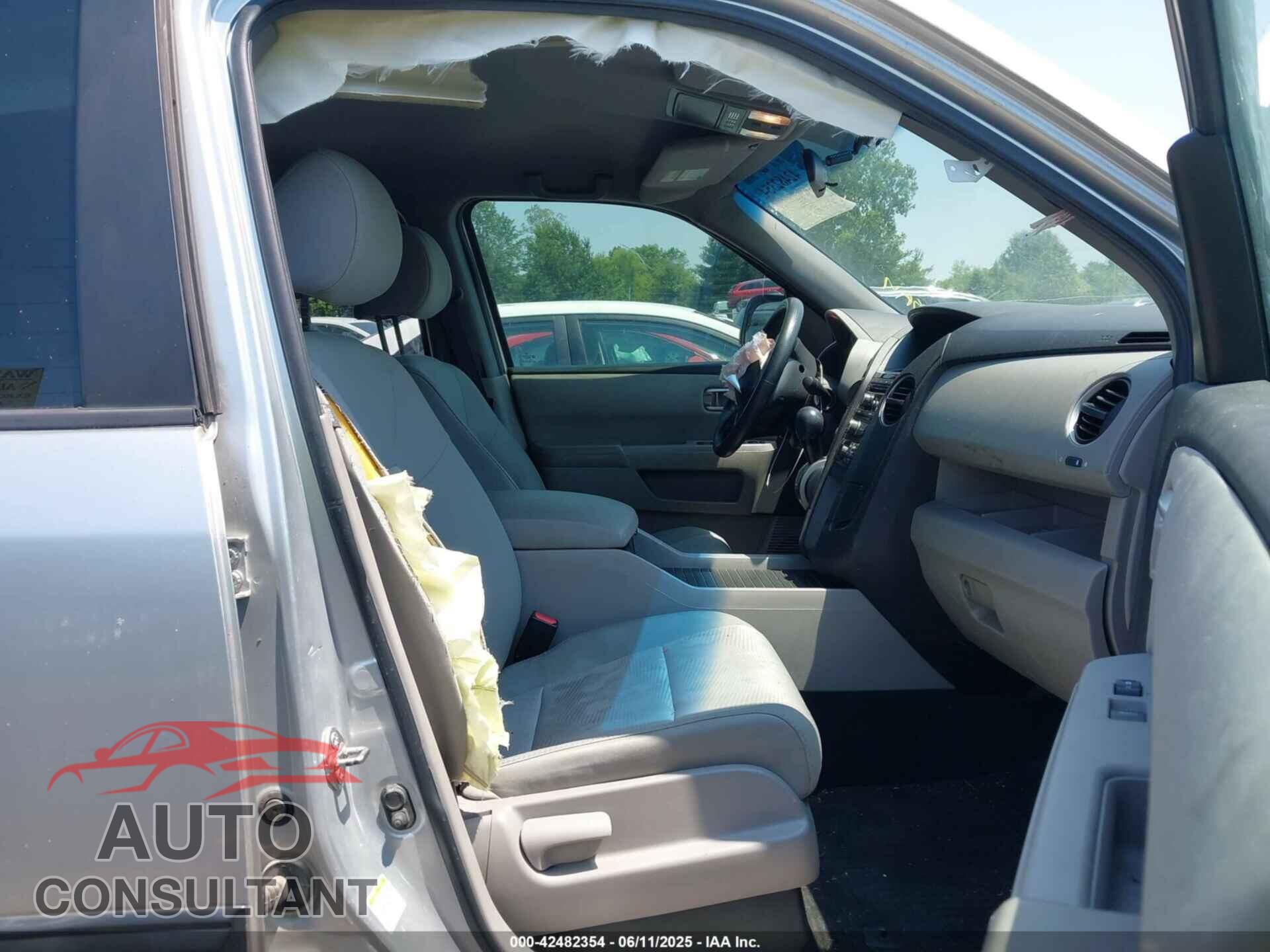 HONDA PILOT 2012 - 5FNYF4H21CB012839