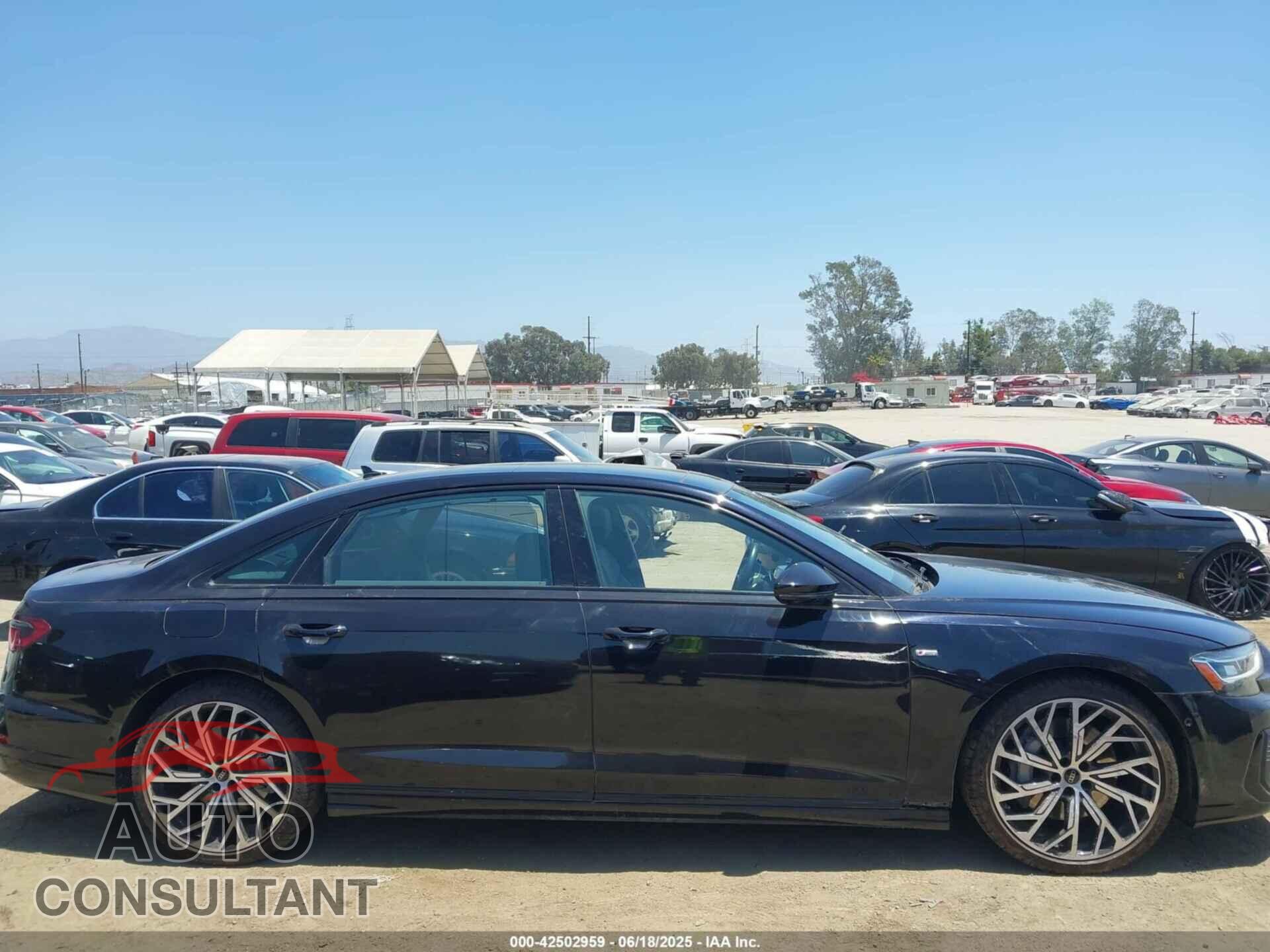 AUDI A8 2024 - WAULDAF89RN003075
