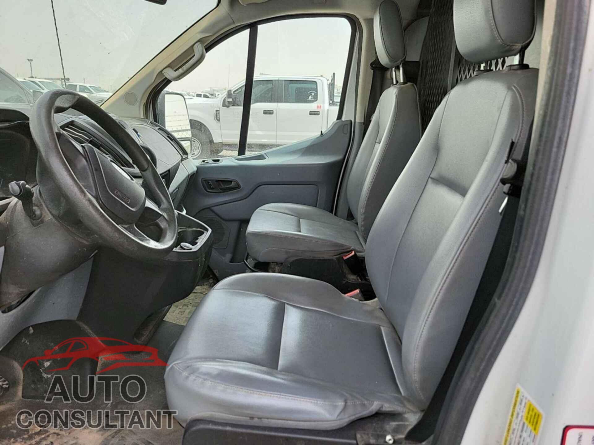 FORD TRANSIT 2017 - 1FTYE1YM4HKA68383