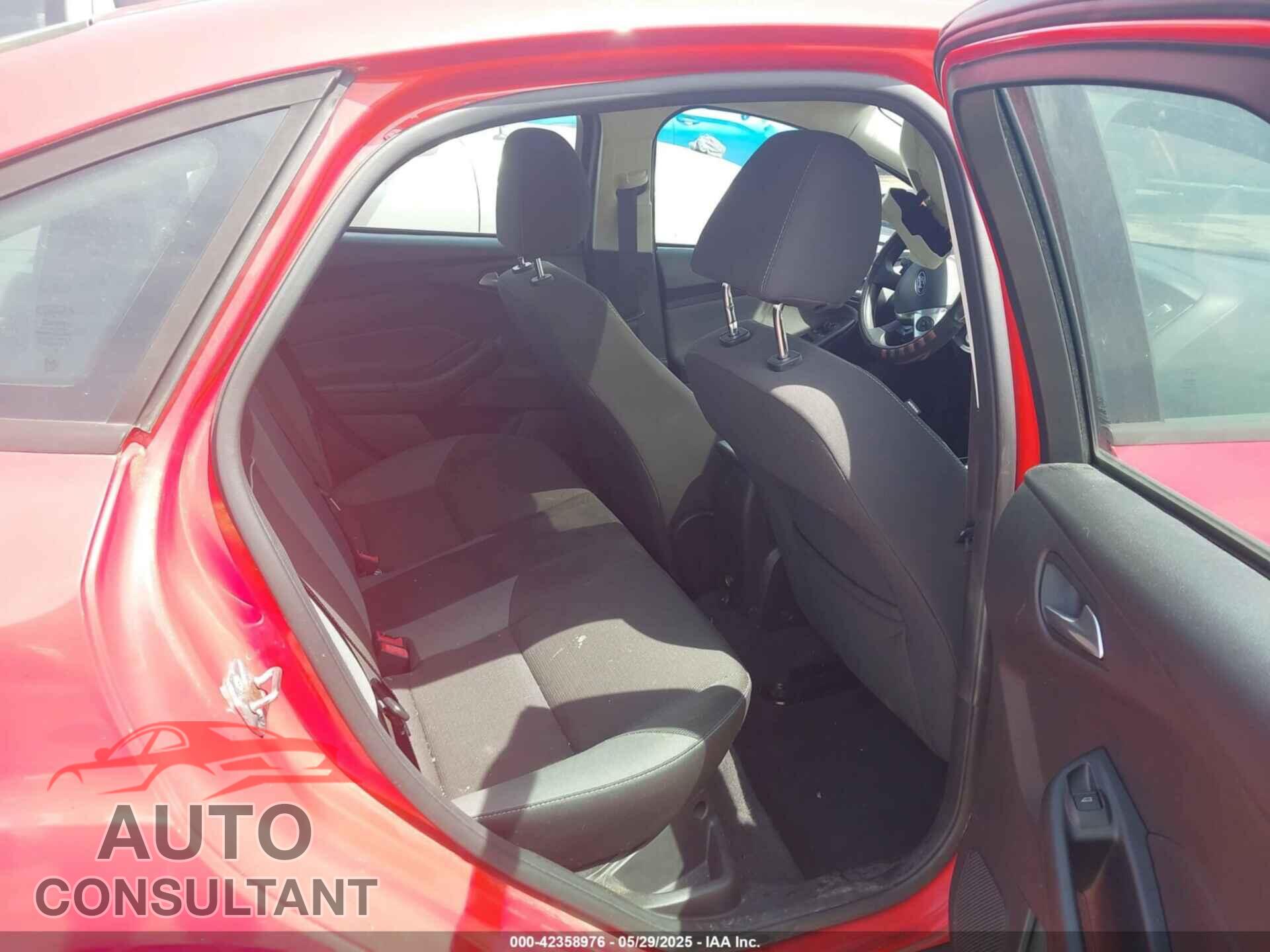 FORD FOCUS 2012 - 1FAHP3F27CL414653