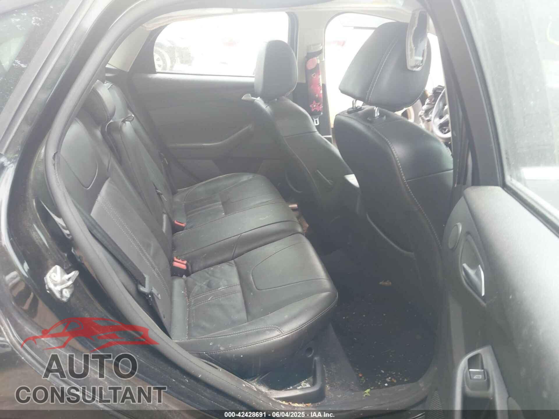 FORD FOCUS 2014 - 1FADP3J23EL459484