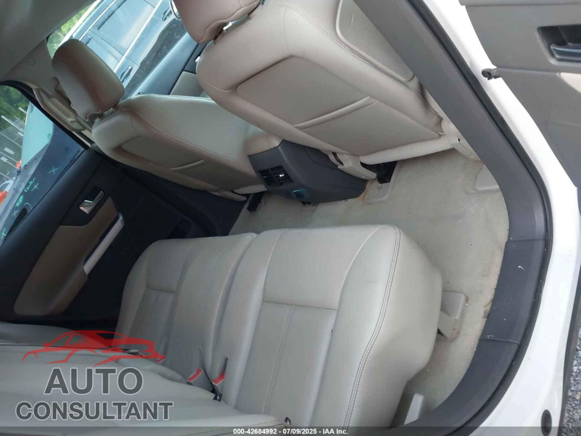 FORD EDGE 2011 - 2FMDK3JC8BBB68830