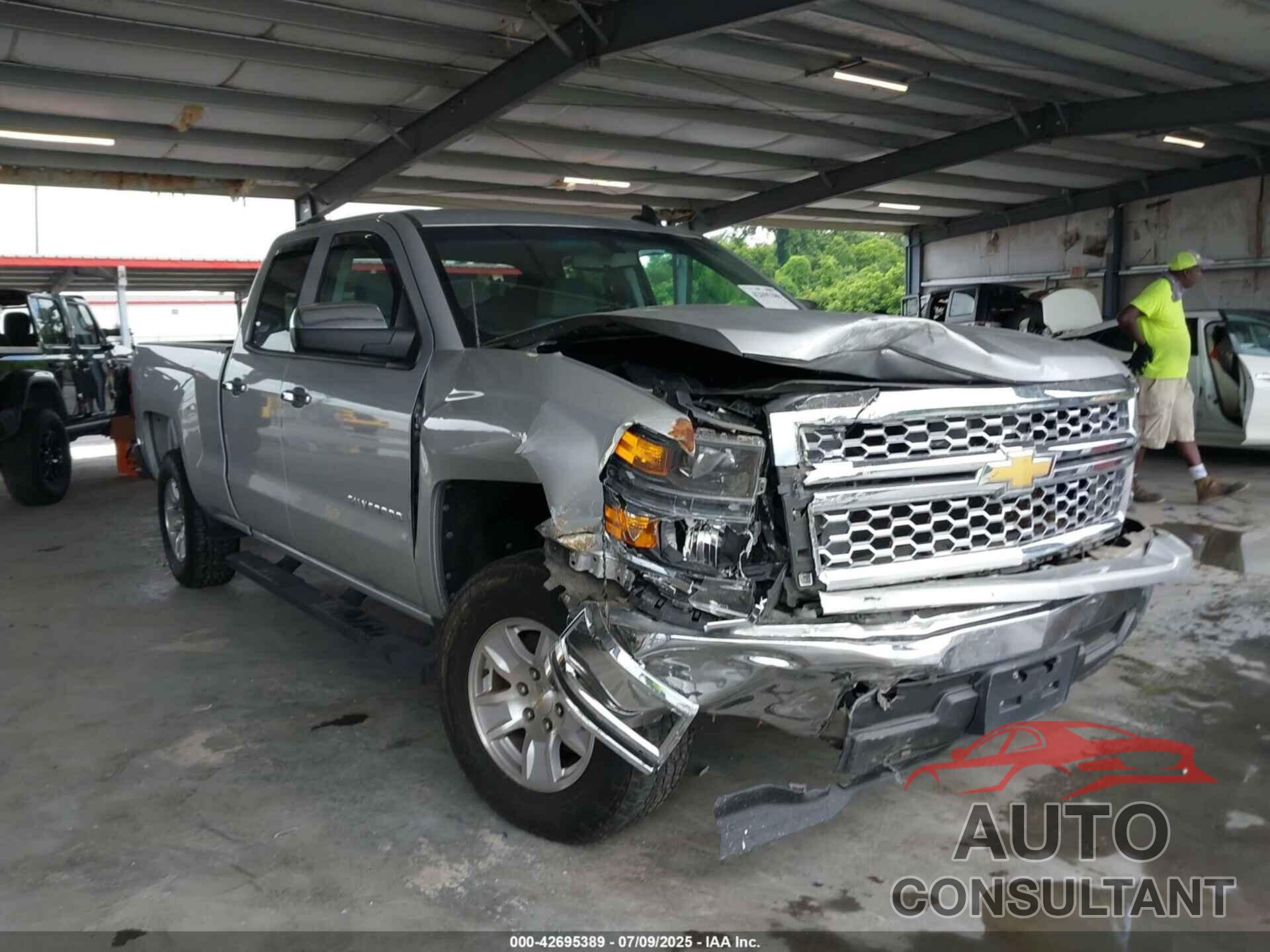 CHEVROLET SILVERADO 1500 2015 - 1GCRCPEH4FZ375285