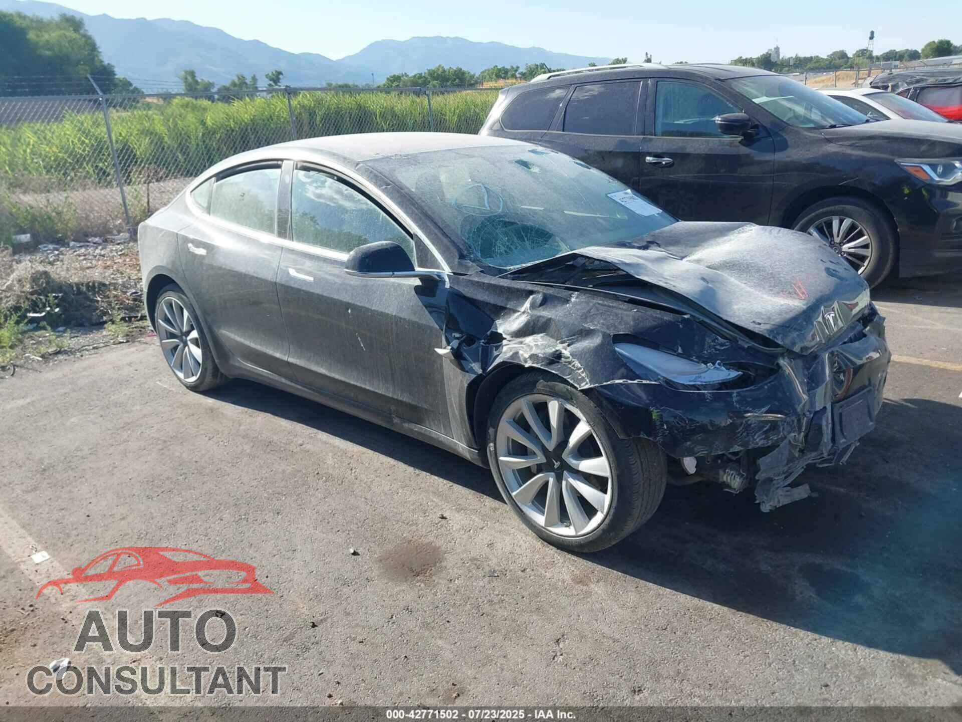 TESLA MODEL 3 2018 - 5YJ3E1EAXJF176451