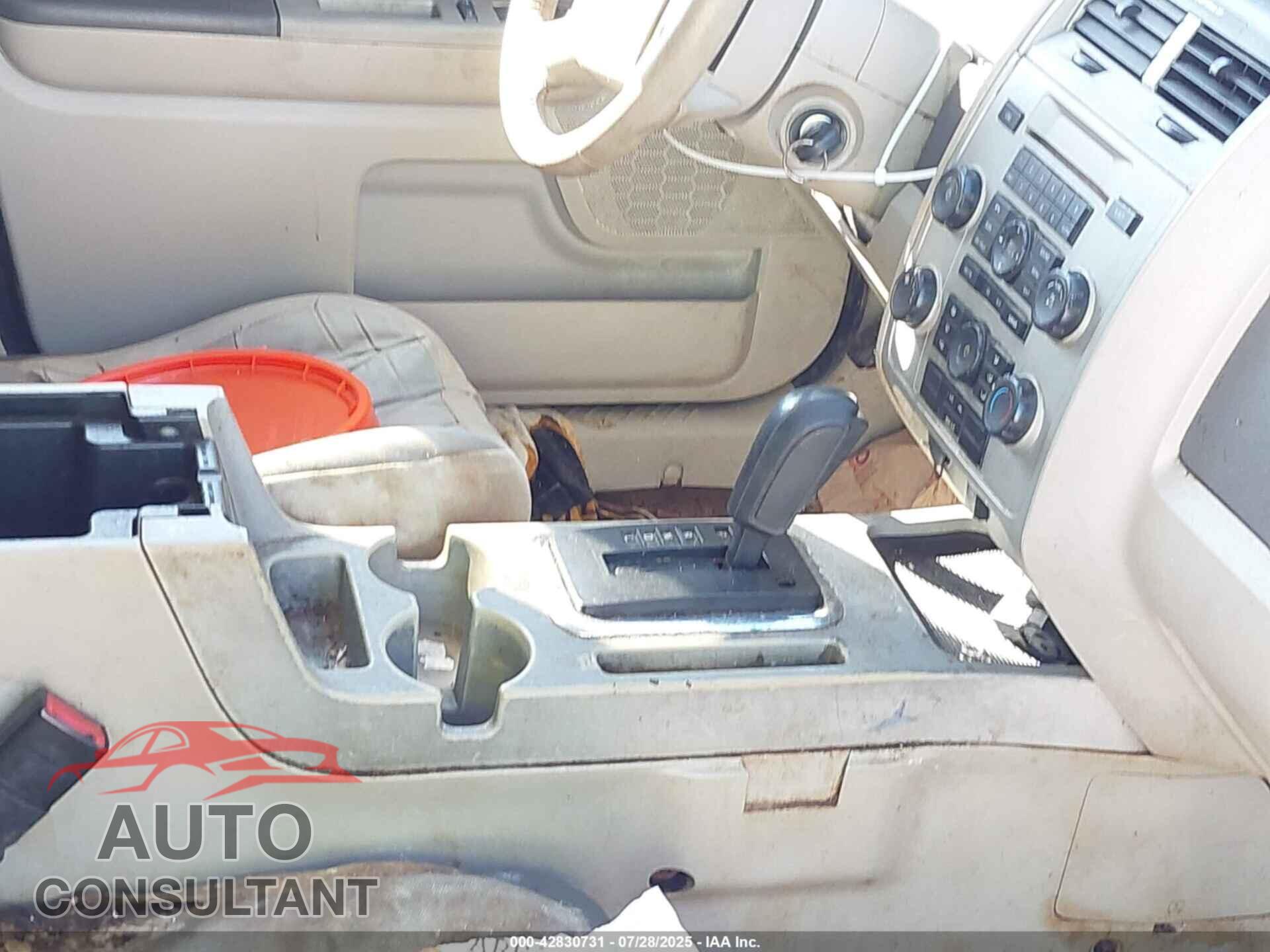 FORD ESCAPE 2011 - 1FMCU9DG2BKA99632