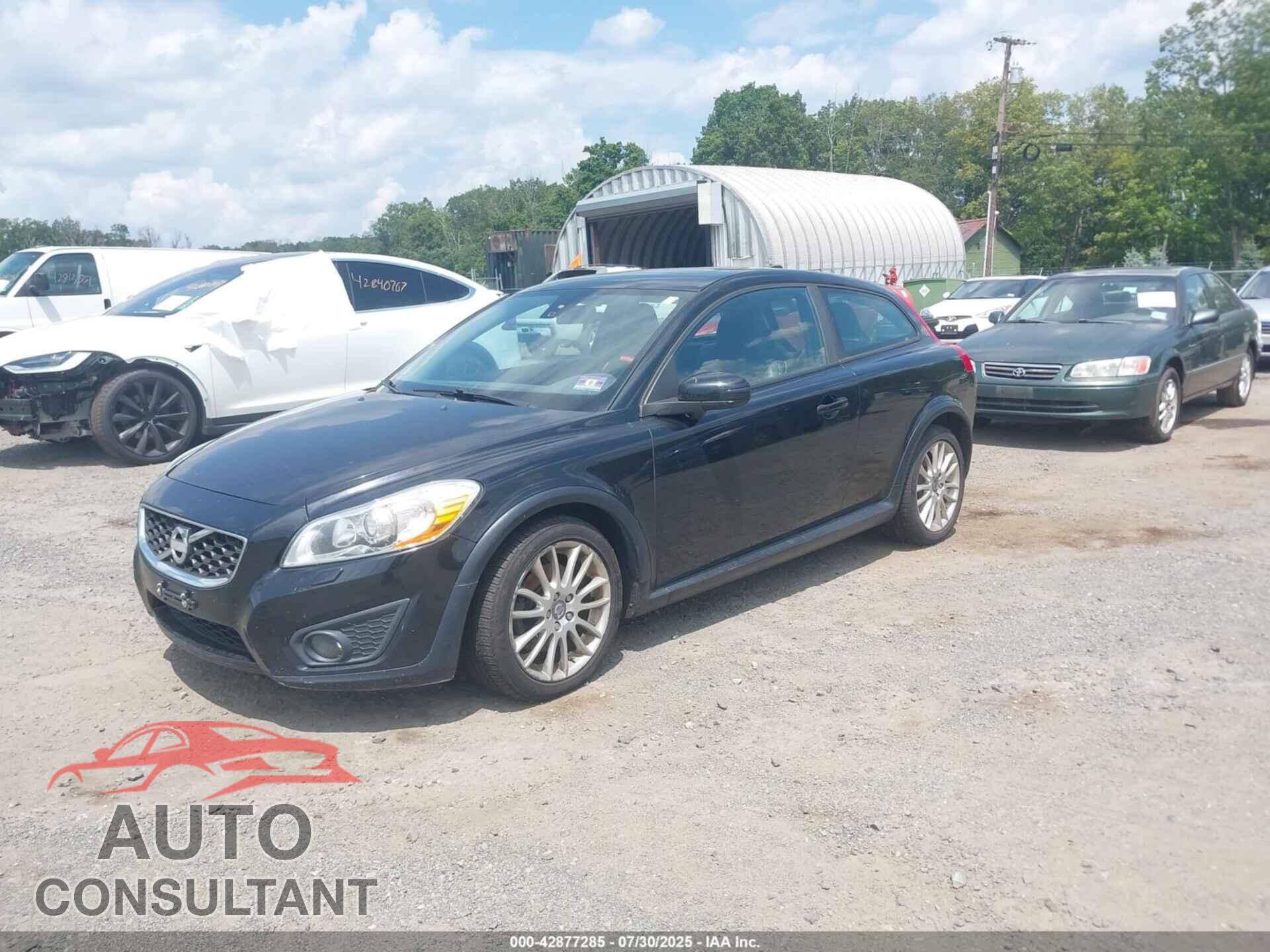 VOLVO C30 2011 - YV1672MK4B2207599