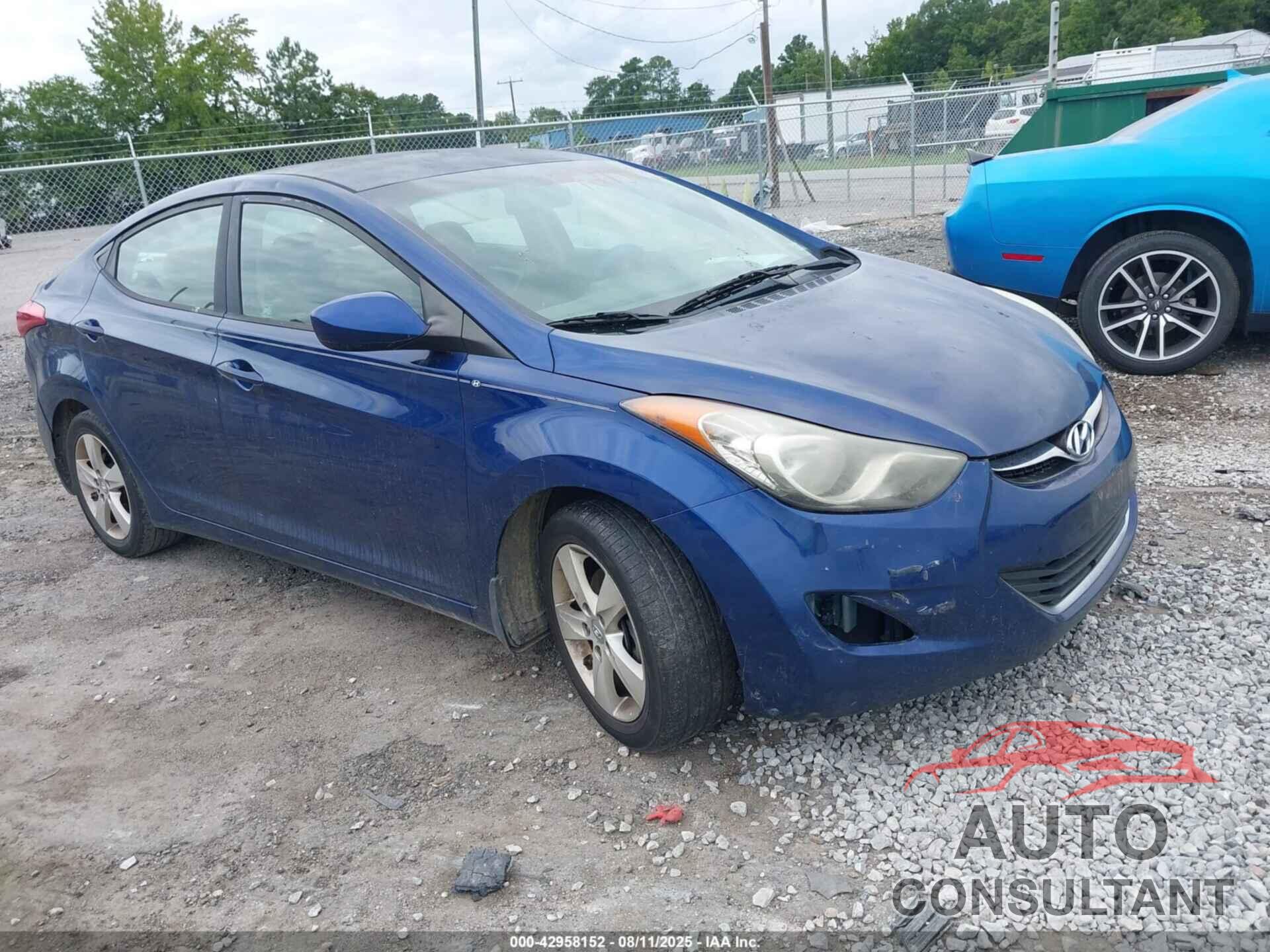 HYUNDAI ELANTRA 2013 - KMHDH4AE8DU757699