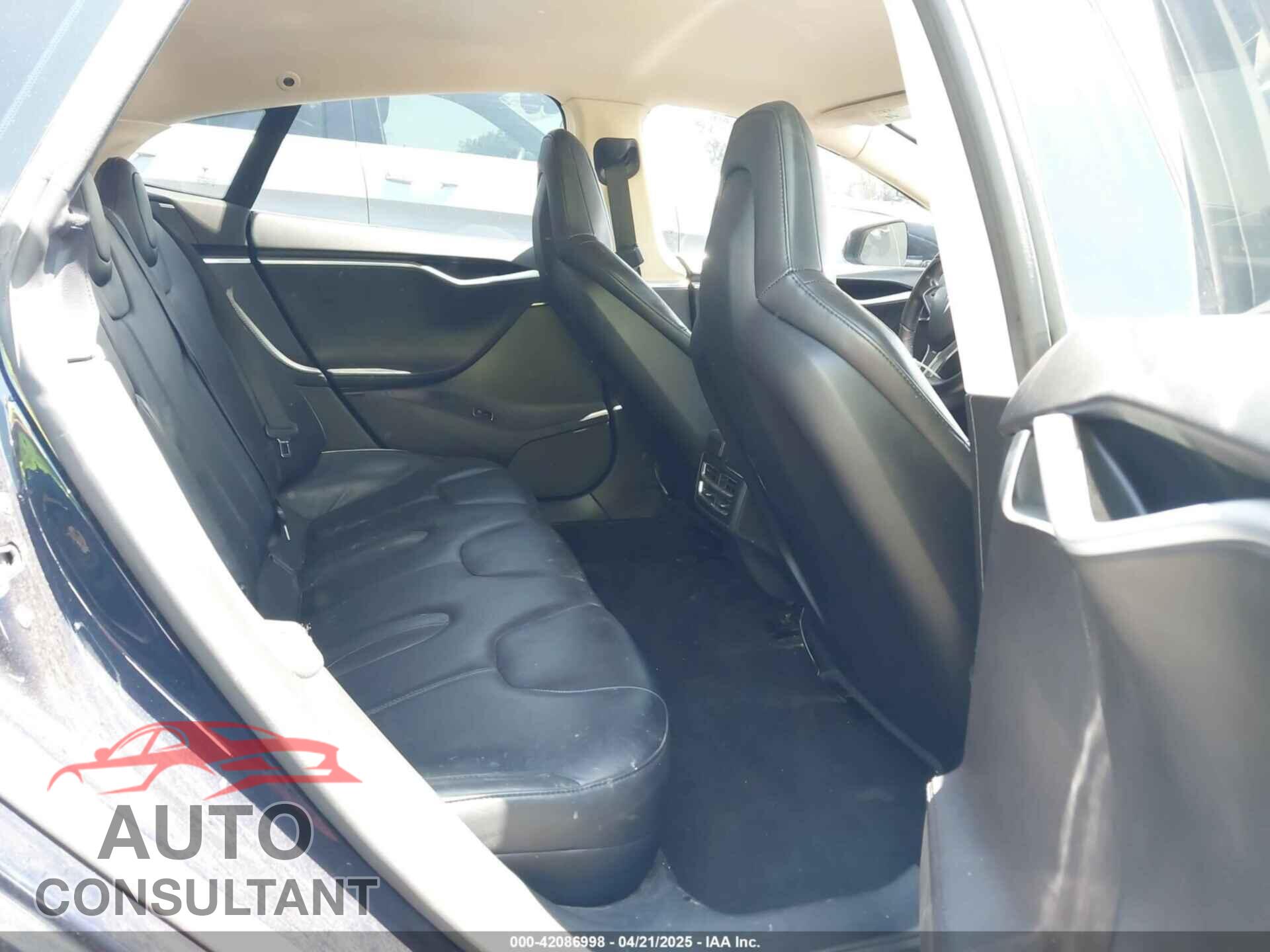 TESLA MODEL S 2013 - 5YJSA1DN1DFP05317