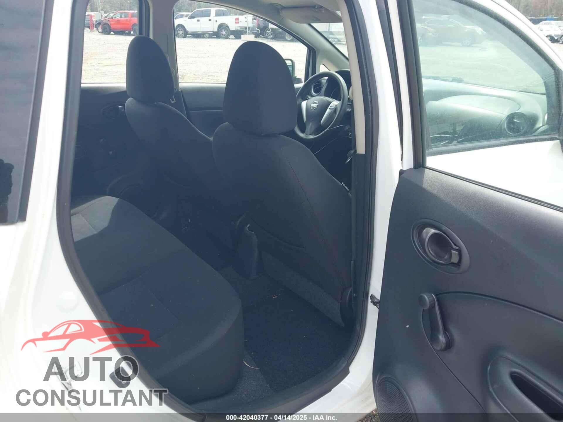 NISSAN VERSA NOTE 2014 - 3N1CE2CPXEL433051