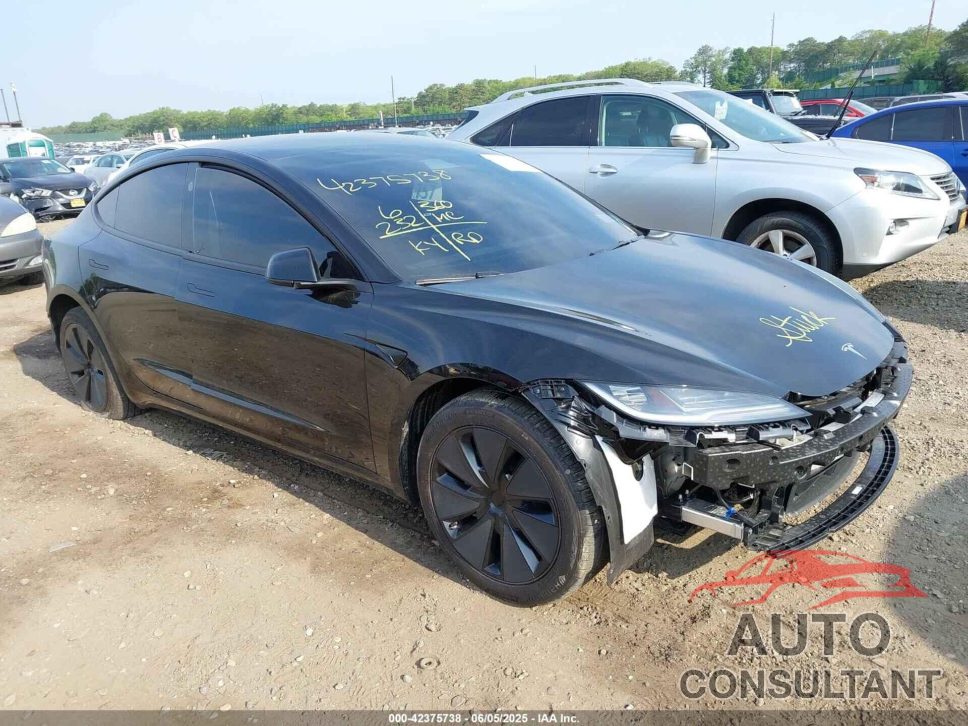 TESLA MODEL 3 2025 - 5YJ3E1EA4SF914780