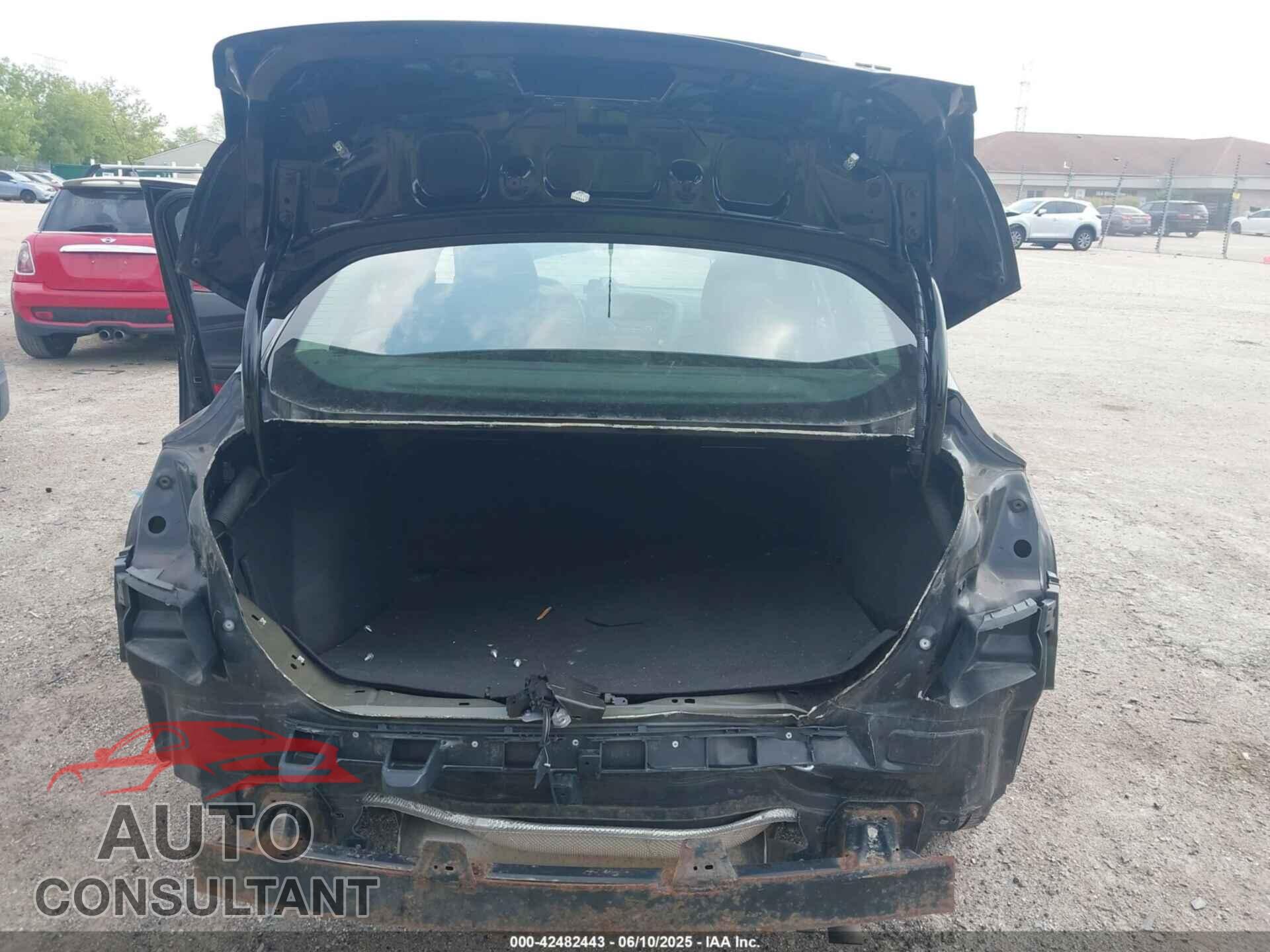 FORD FOCUS 2017 - 1FADP3F24HL346463