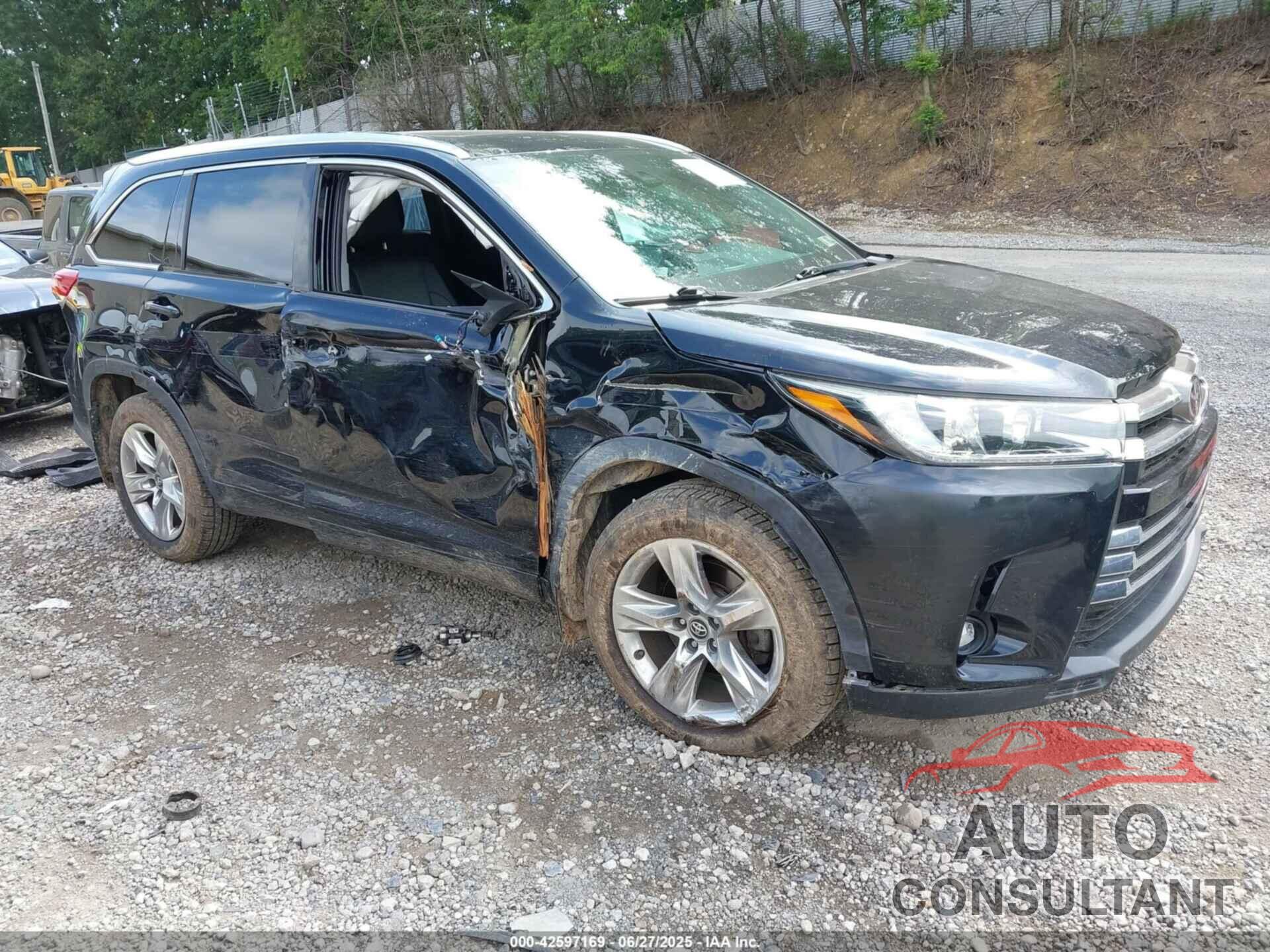 TOYOTA HIGHLANDER 2019 - 5TDDZRFH5KS704283