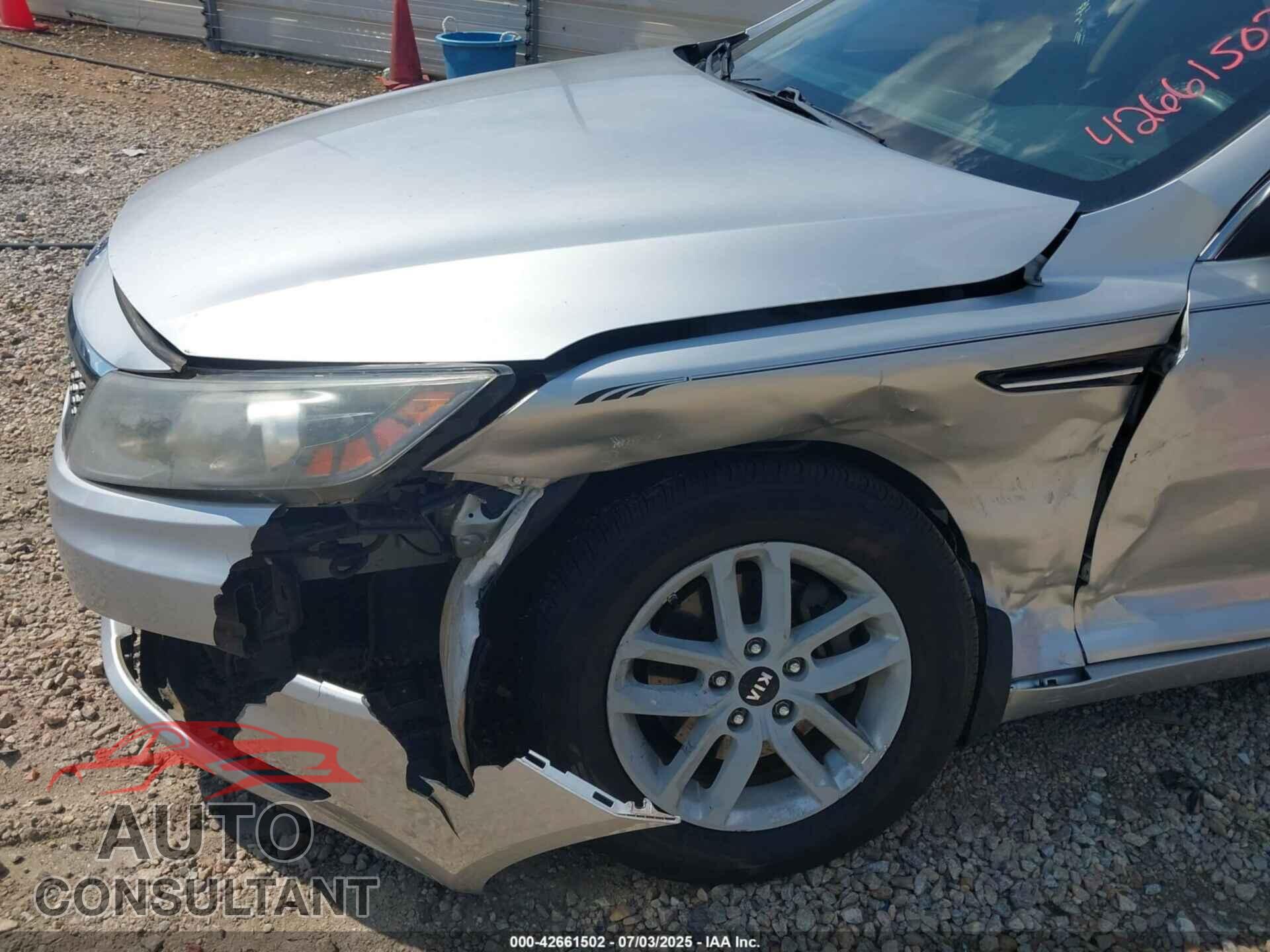 KIA OPTIMA 2011 - KNAGM4A79B5102471