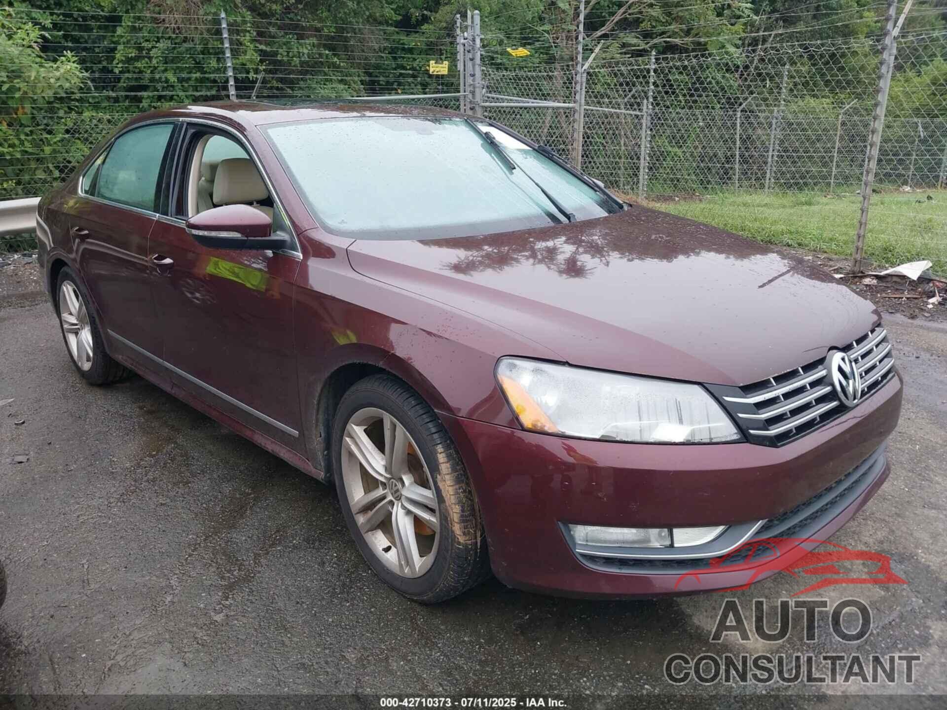VOLKSWAGEN PASSAT 2012 - 1VWCN7A33CC080944