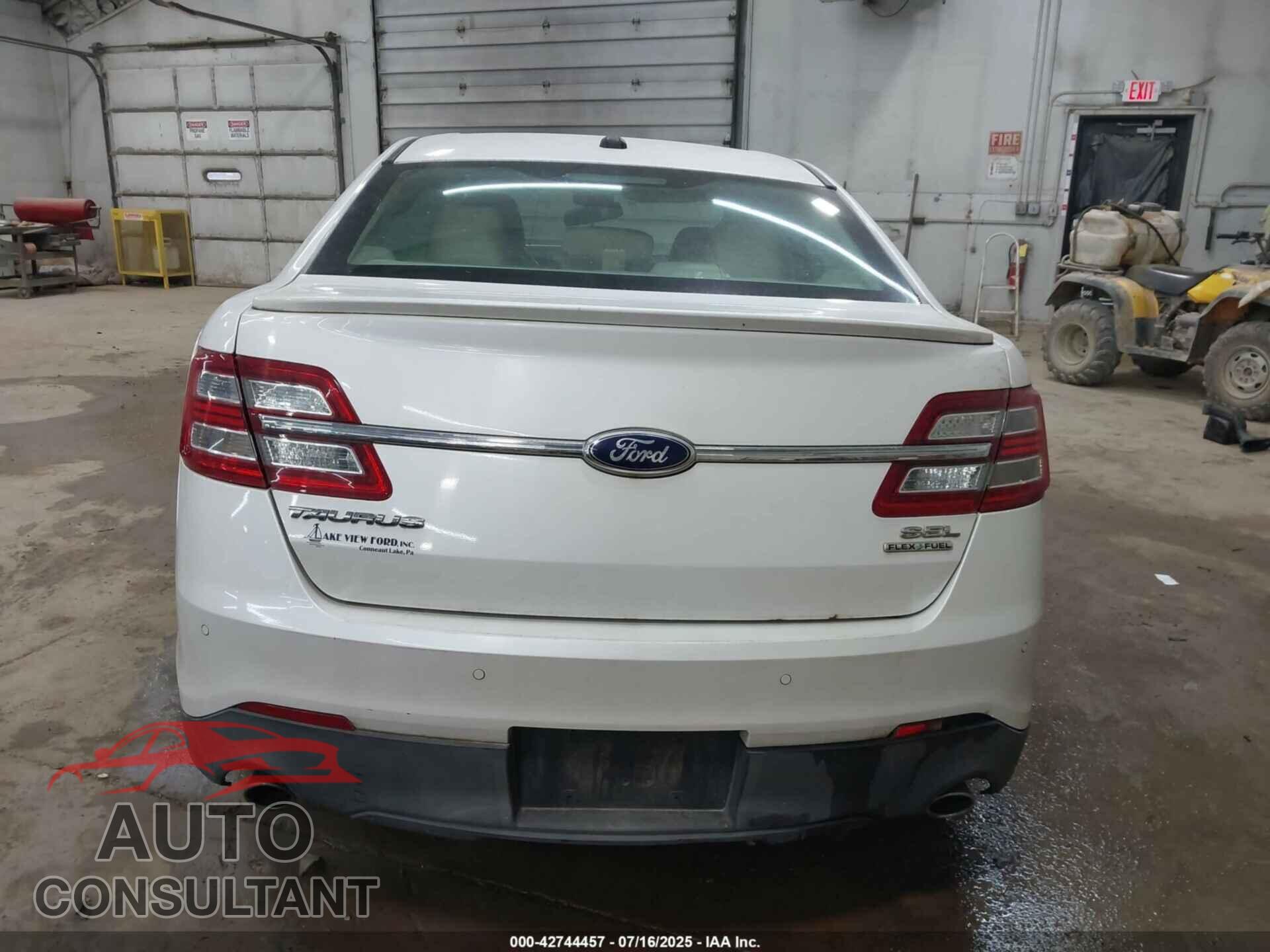 FORD TAURUS 2013 - 1FAHP2E89DG149874