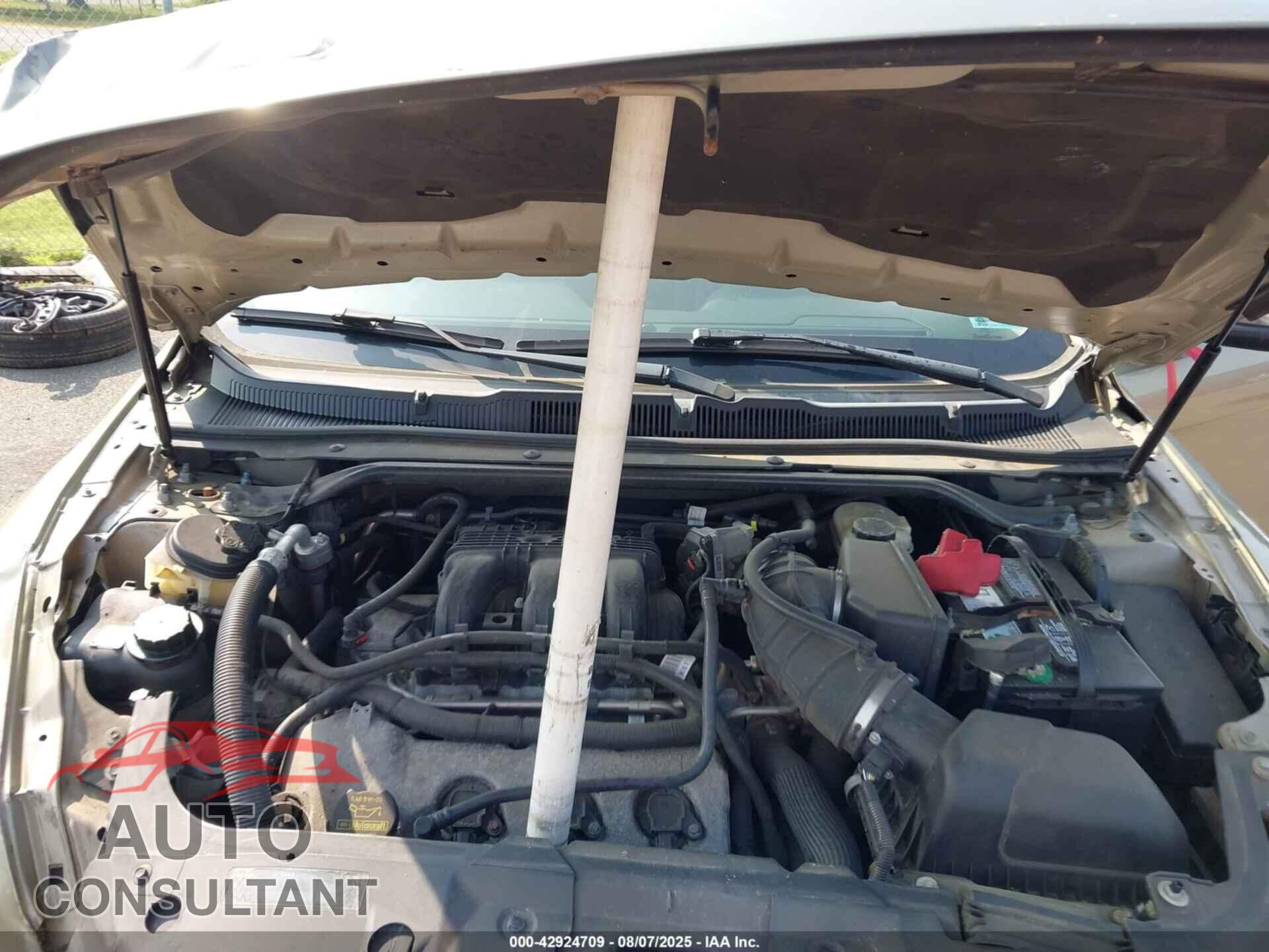 FORD TAURUS 2012 - 1FAHP2FW0CG104236