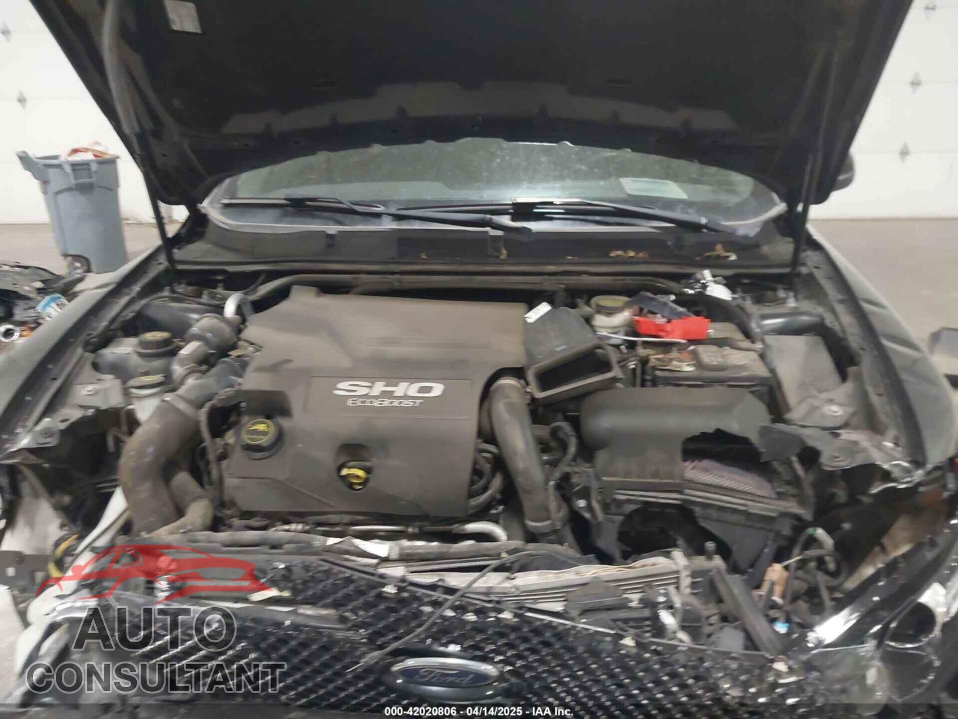 FORD TAURUS 2018 - 1FAHP2KTXJG119724