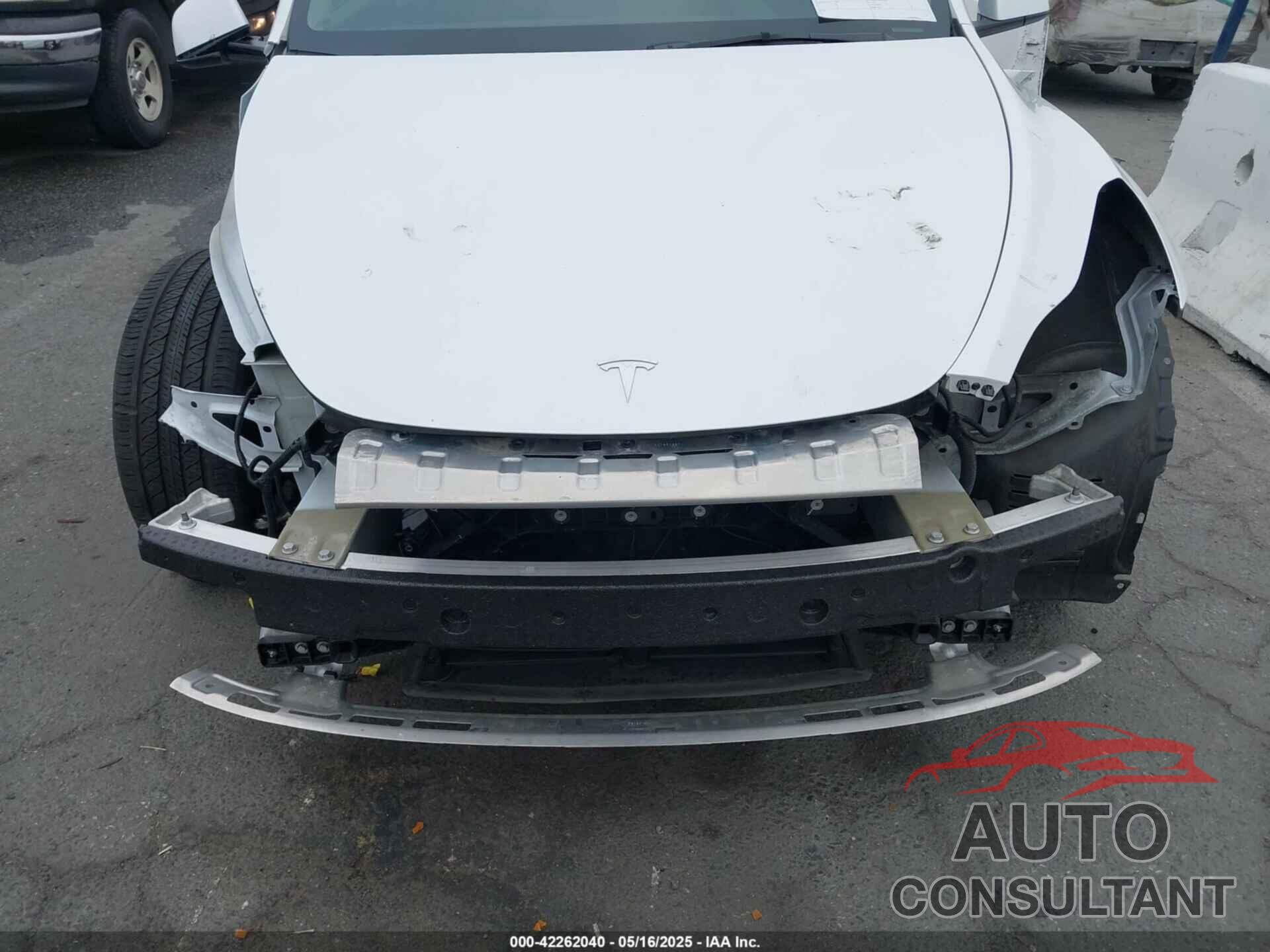 TESLA MODEL Y 2023 - 7SAYGDEE4PF807551