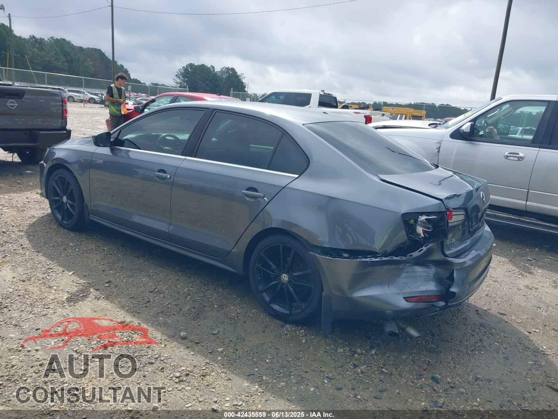 VOLKSWAGEN JETTA 2017 - 3VW2B7AJ5HM368618