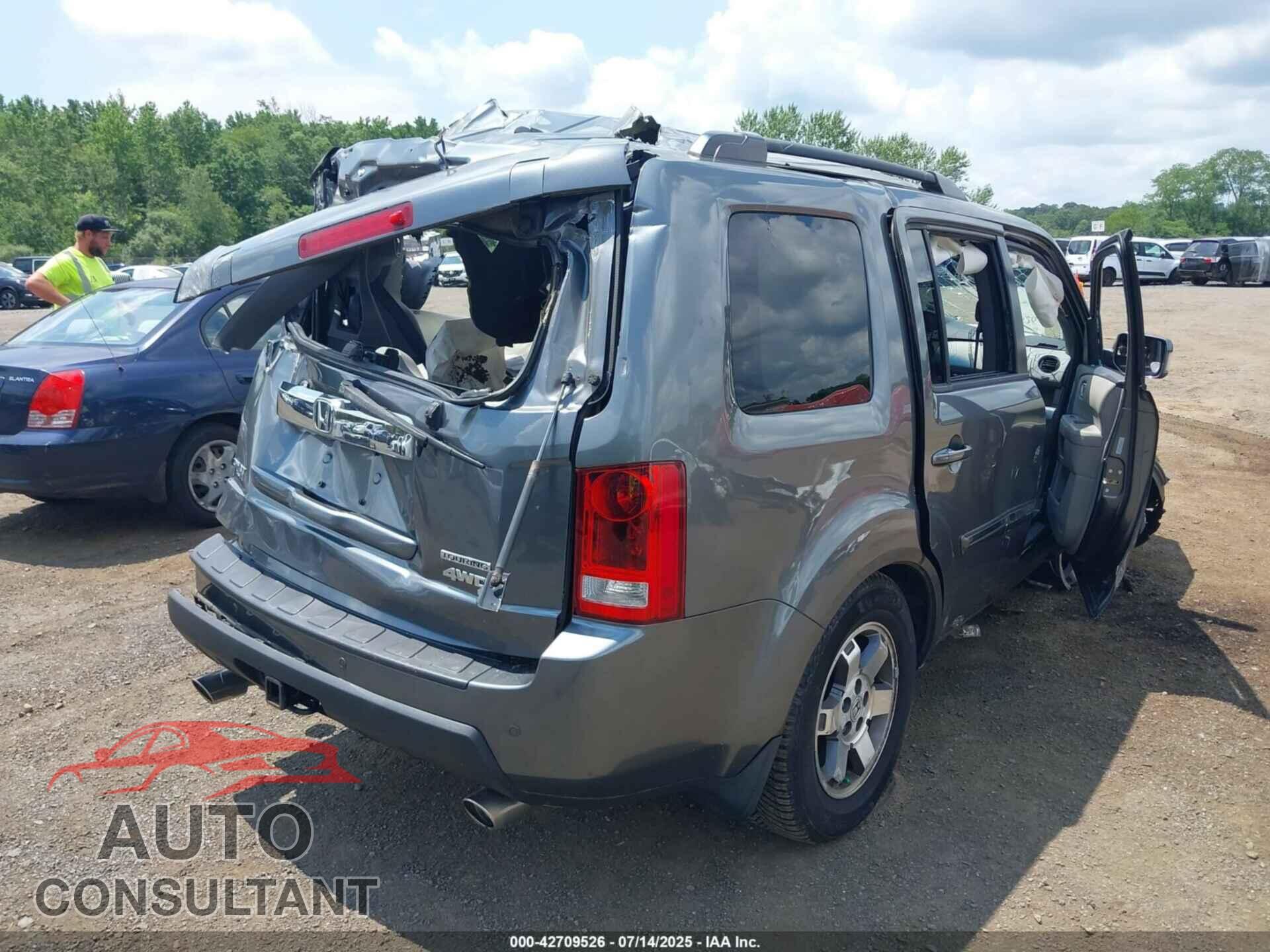 HONDA PILOT 2011 - 5FNYF4H97BB083555