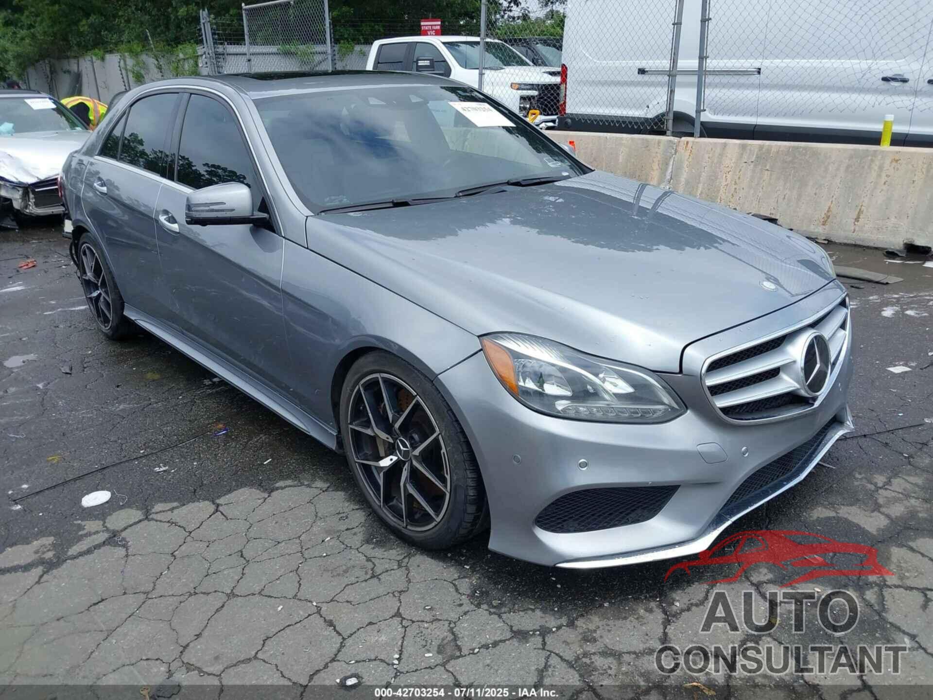 MERCEDES-BENZ E 550 2014 - WDDHF9BB2EB027738