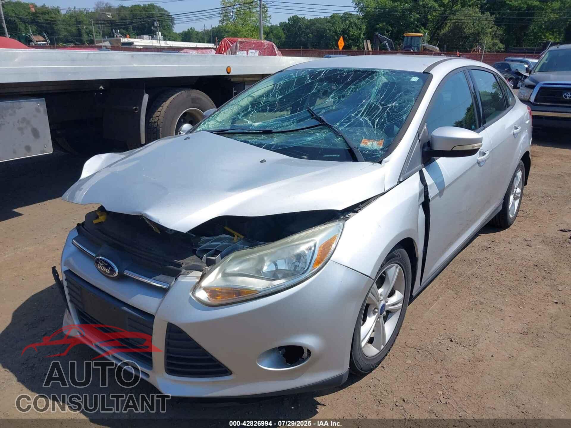 FORD FOCUS 2014 - 1FADP3F2XEL409139