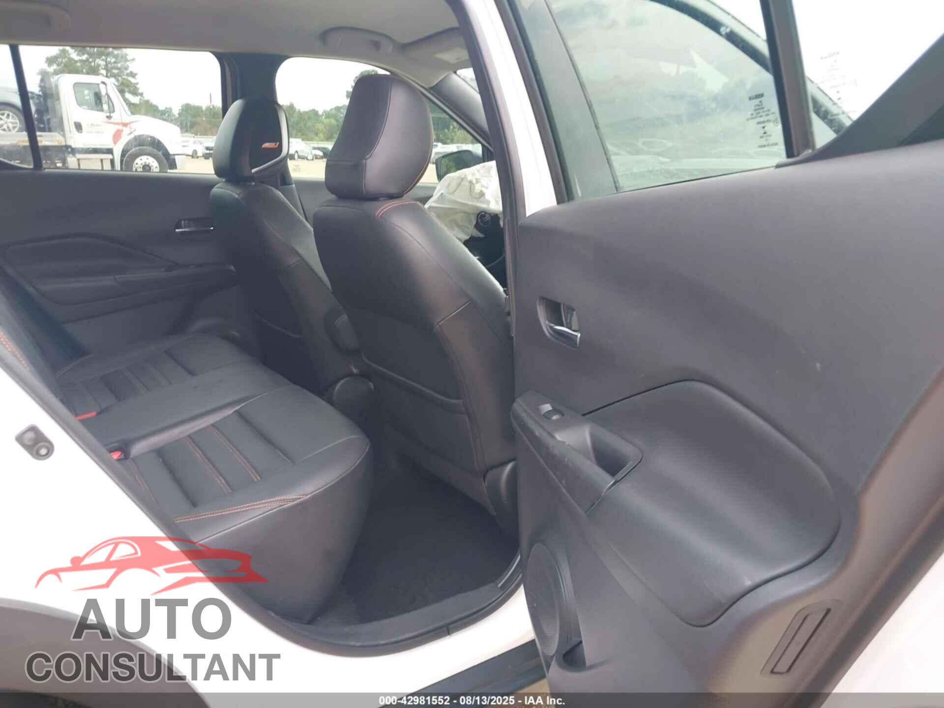 NISSAN KICKS 2019 - 3N1CP5CU3KL538351