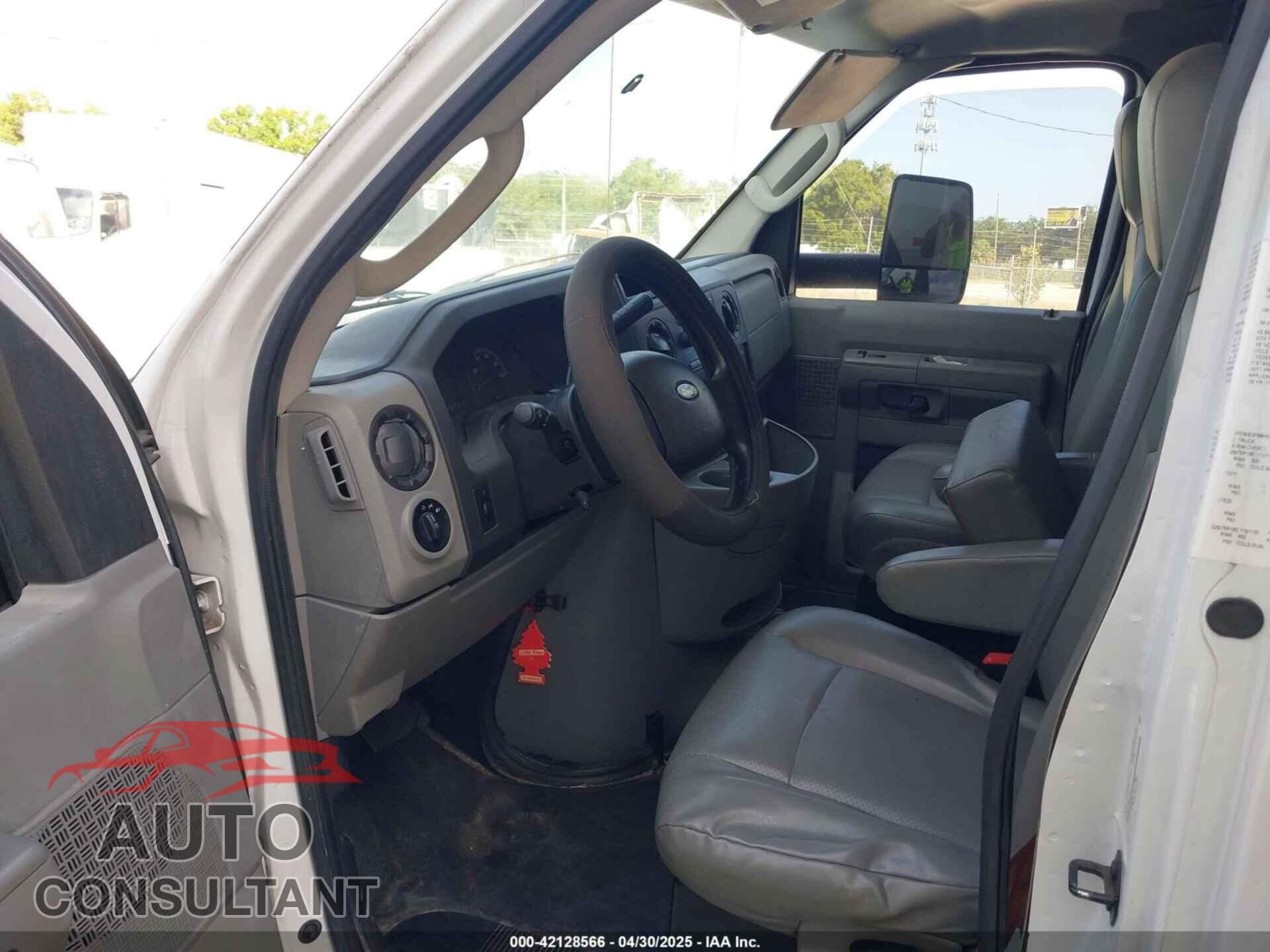 FORD E-350 CUTAWAY 2017 - 1FDWE3F68HDC43516
