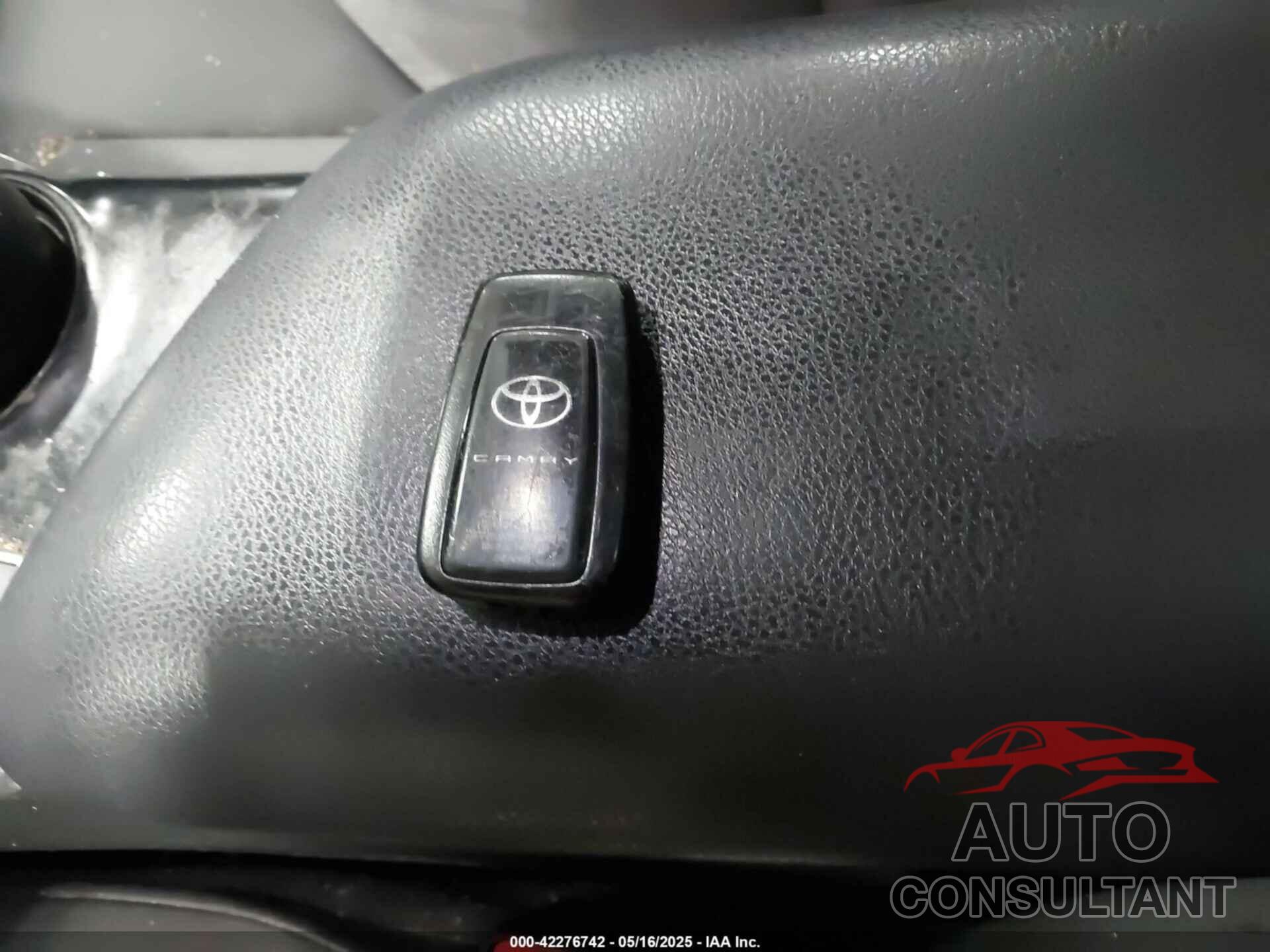 TOYOTA CAMRY 2019 - 4T1B11HK8KU709218