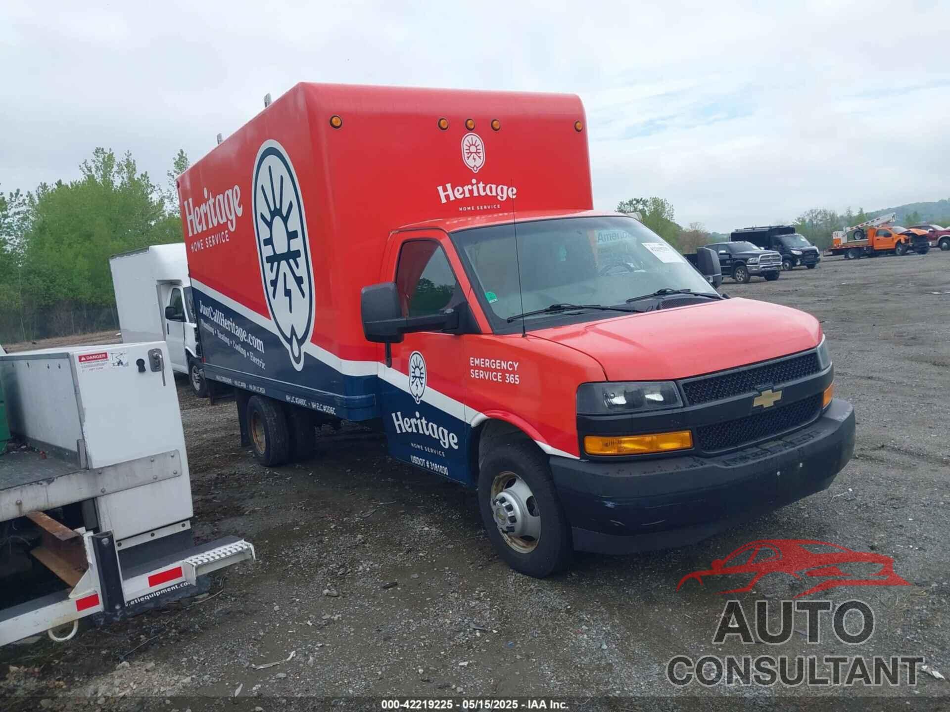 CHEVROLET EXPRESS CUTAWAY 2018 - 1GB3GSCG0J1322408