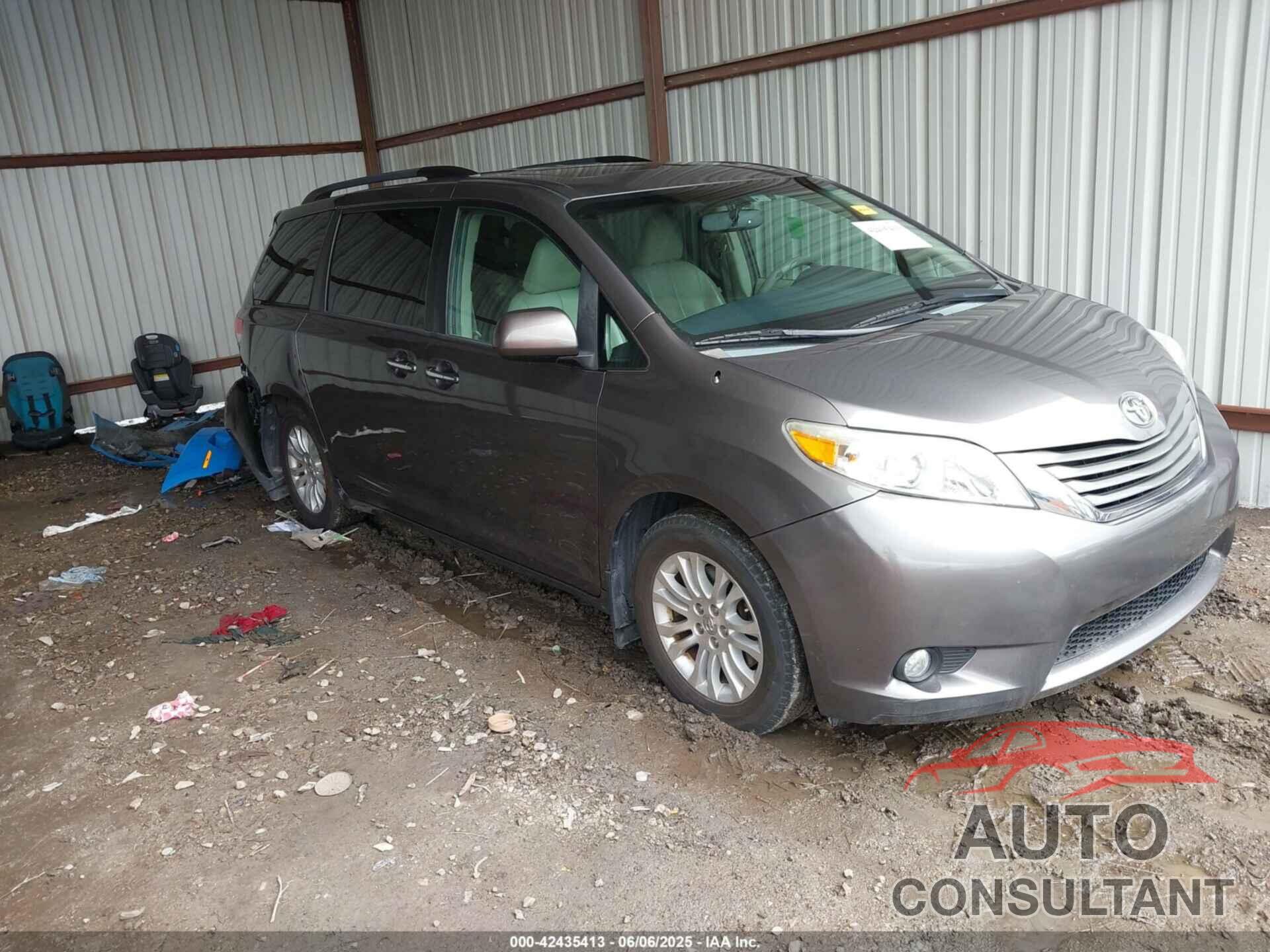 TOYOTA SIENNA 2014 - 5TDYK3DC6ES509680
