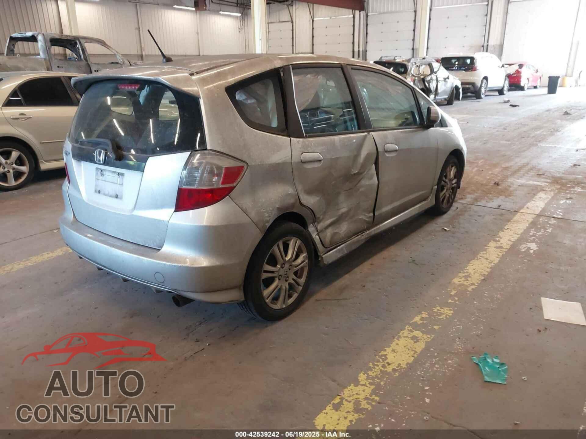 HONDA FIT 2011 - JHMGE8H54BC014157