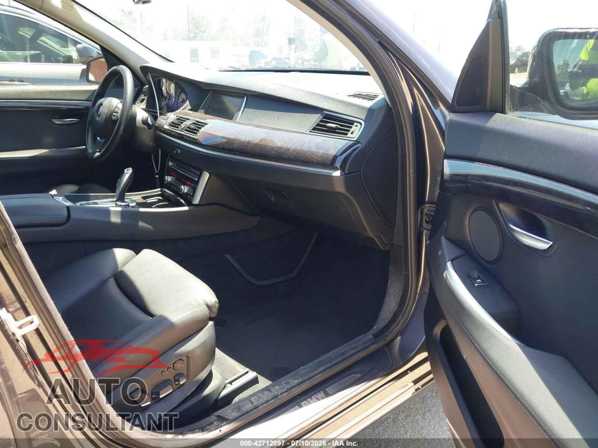 BMW 535I GRAN TURISMO 2011 - WBASN2C55BC201310