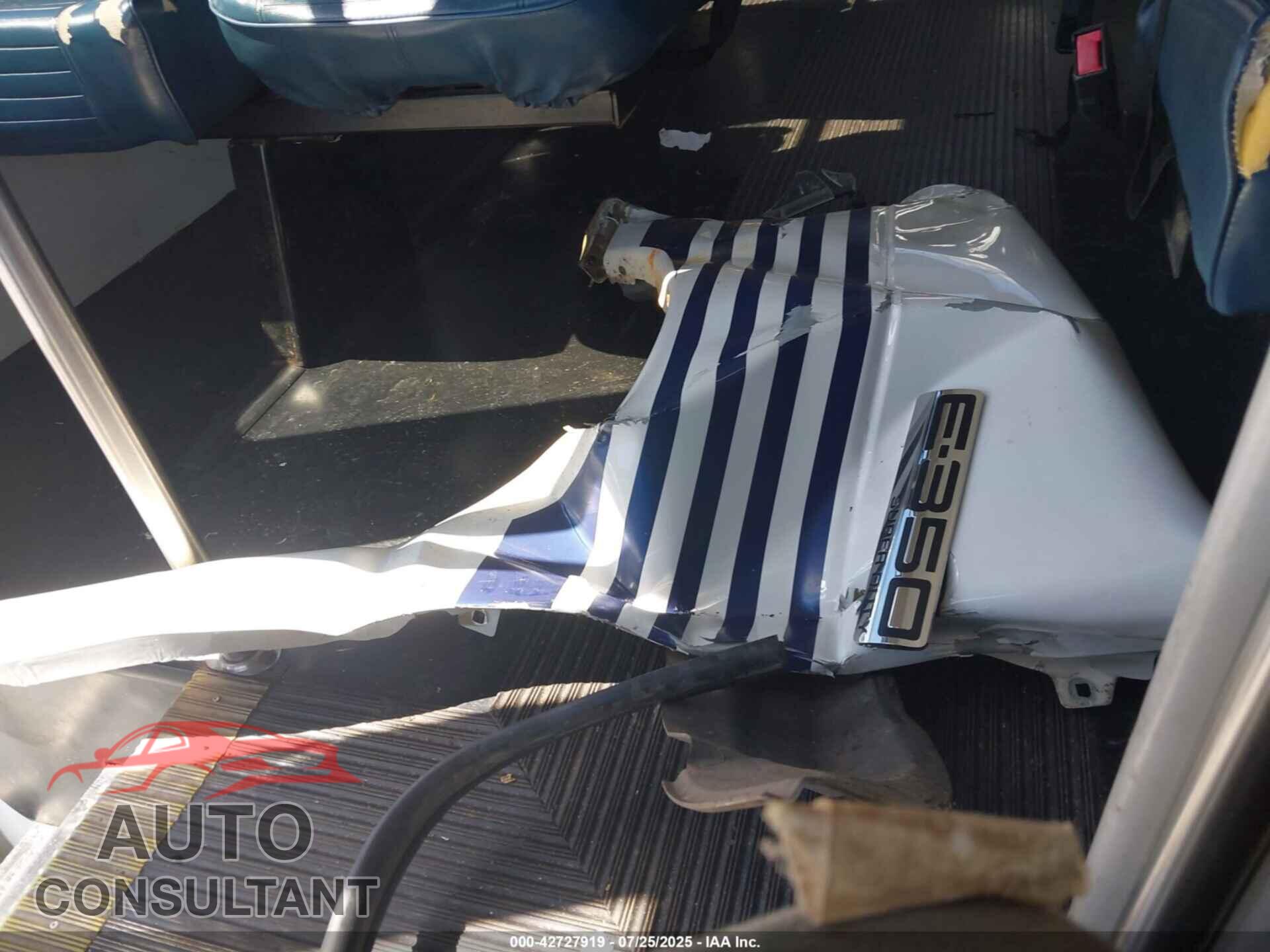 FORD E-350 CUTAWAY 2011 - 1FDEE3FS9BDA72744