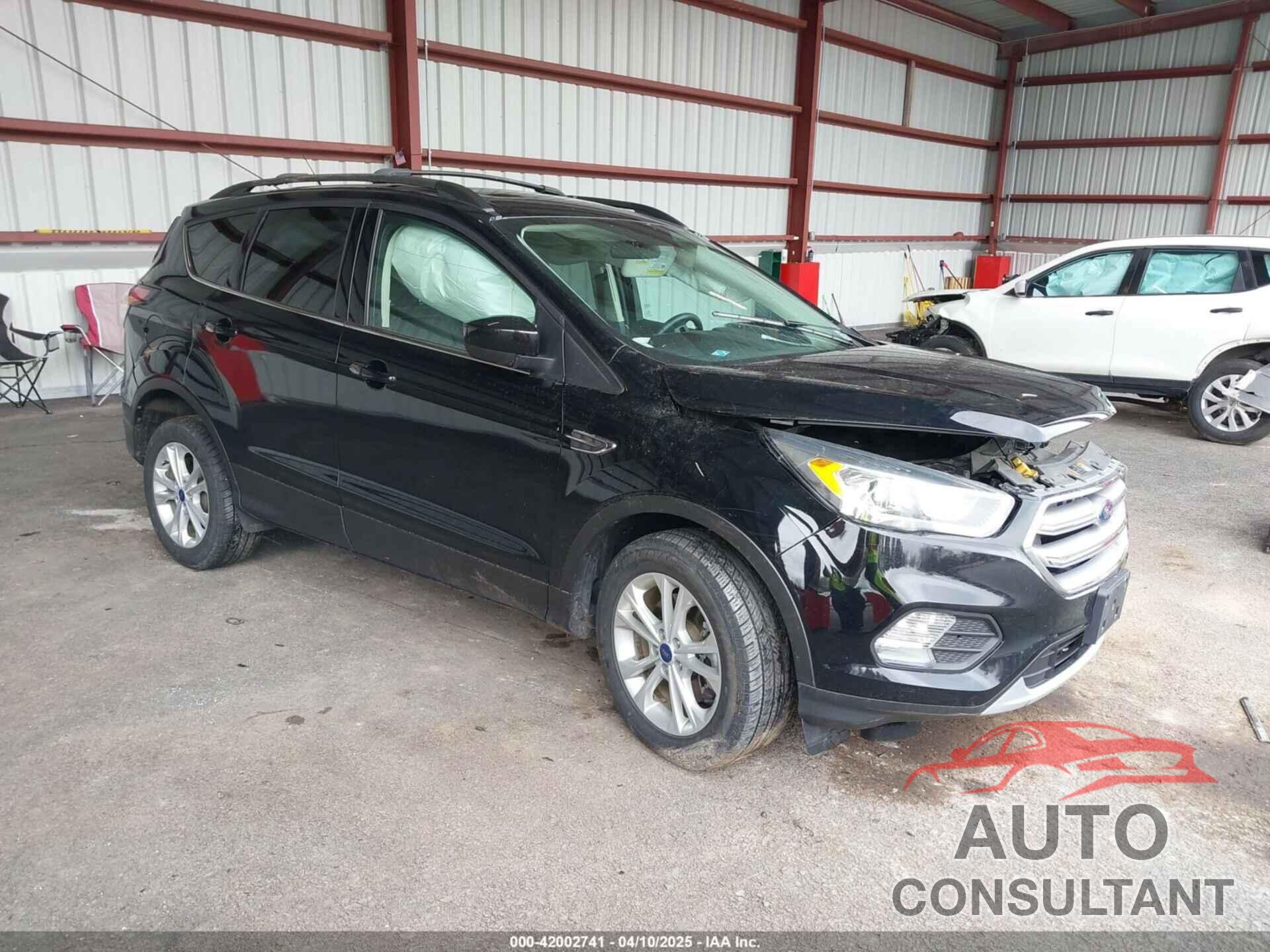 FORD ESCAPE 2017 - 1FMCU9G96HUA98235