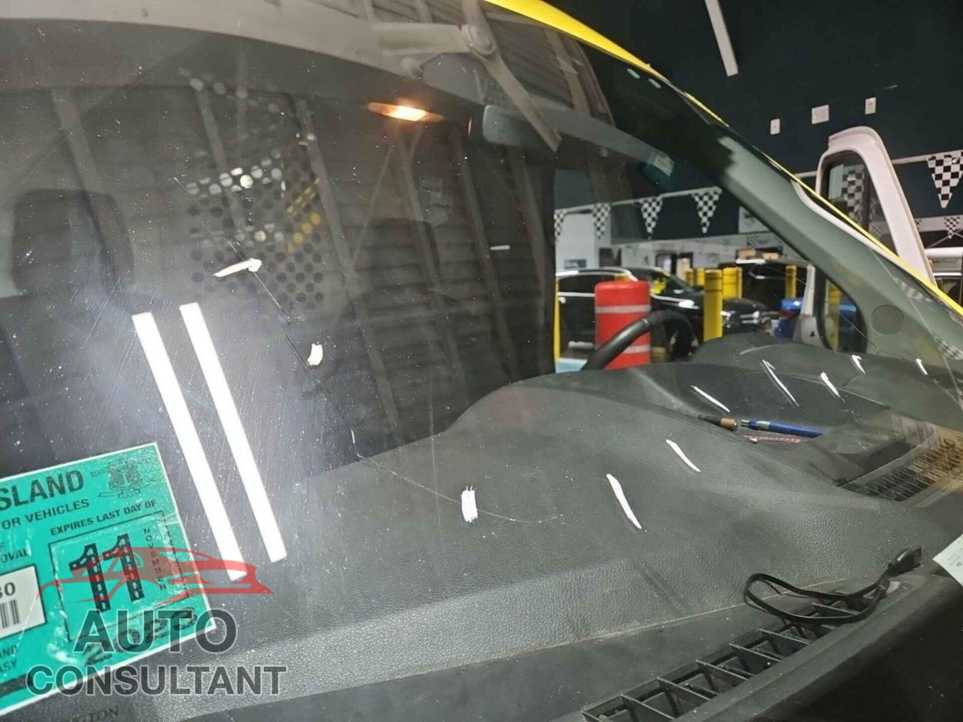 FORD TRANSIT 2018 - 1FTYR2CM7JKA93043